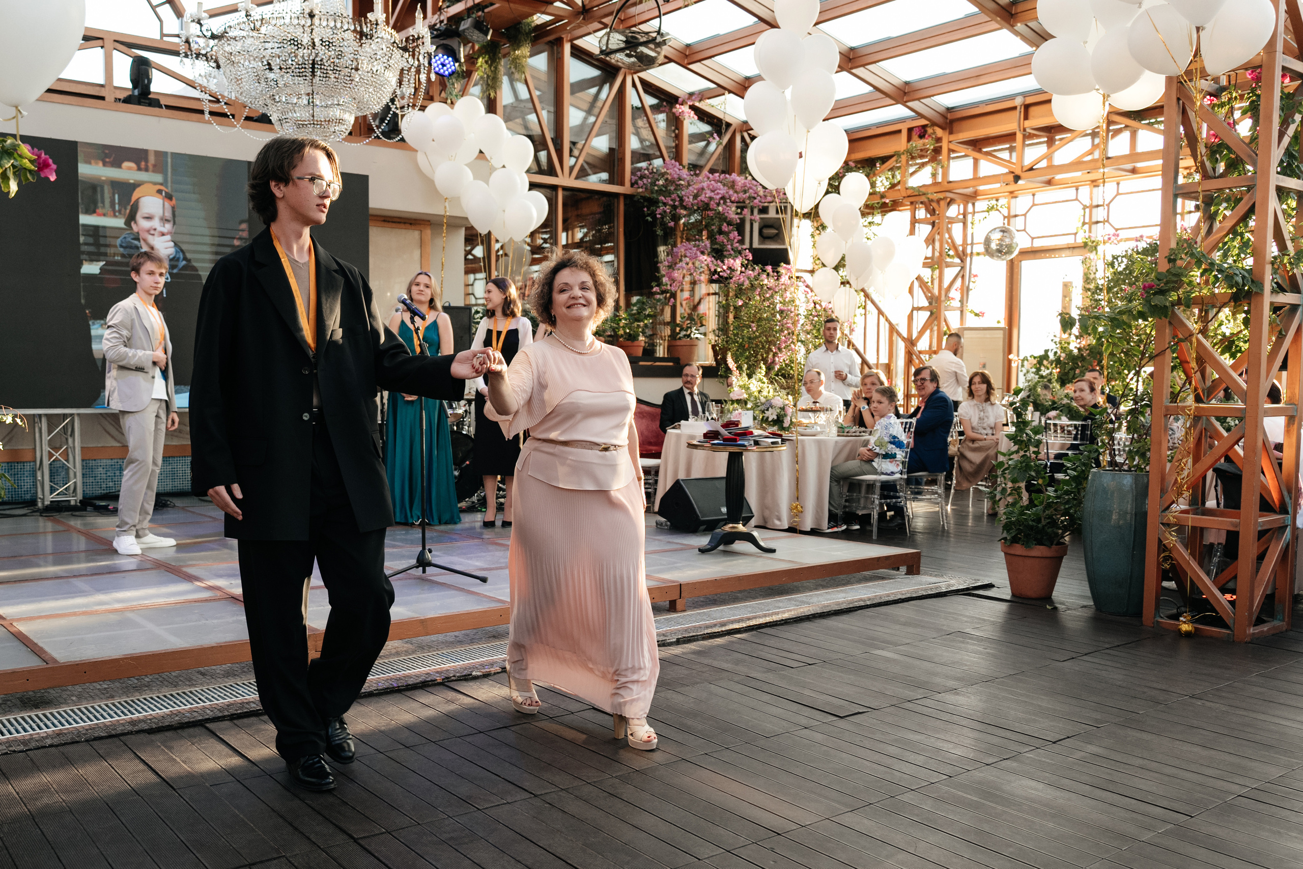 Выпускной 2023, репортаж. Свадебный фотограф Москва Александра Аверкова