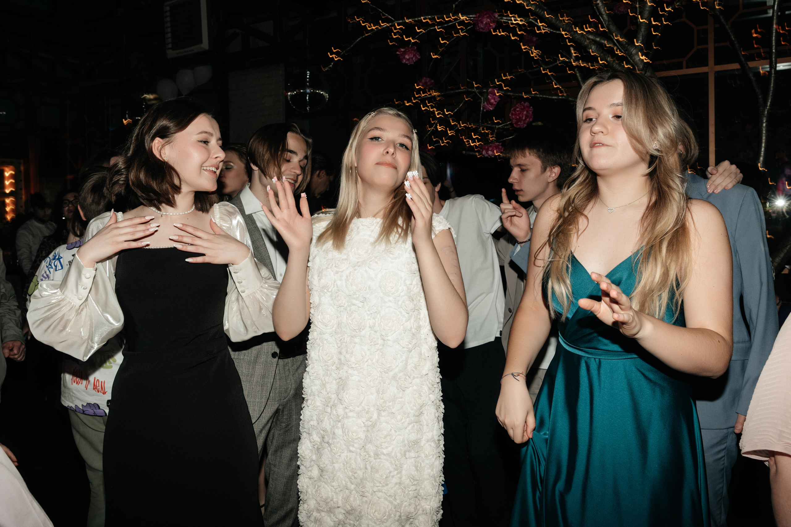 Выпускной 2023, репортаж. Свадебный фотограф Москва Александра Аверкова