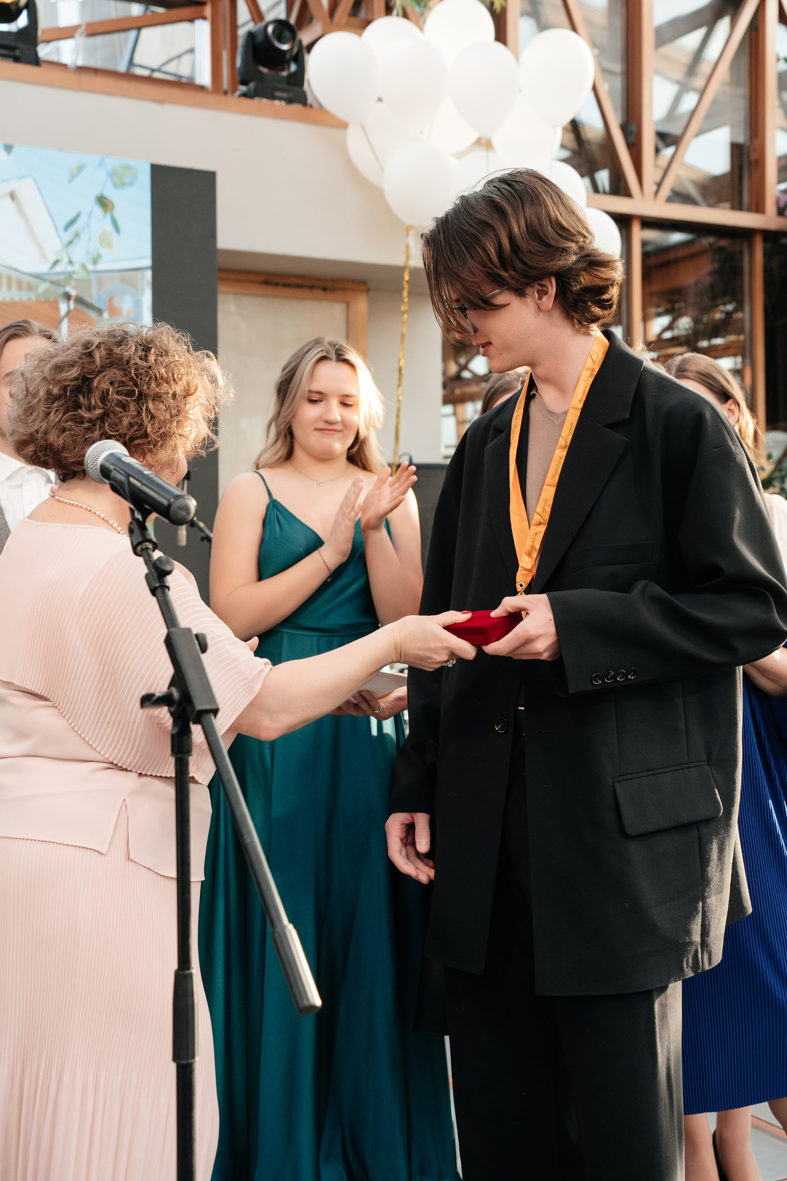 Выпускной 2023, репортаж. Свадебный фотограф Москва Александра Аверкова