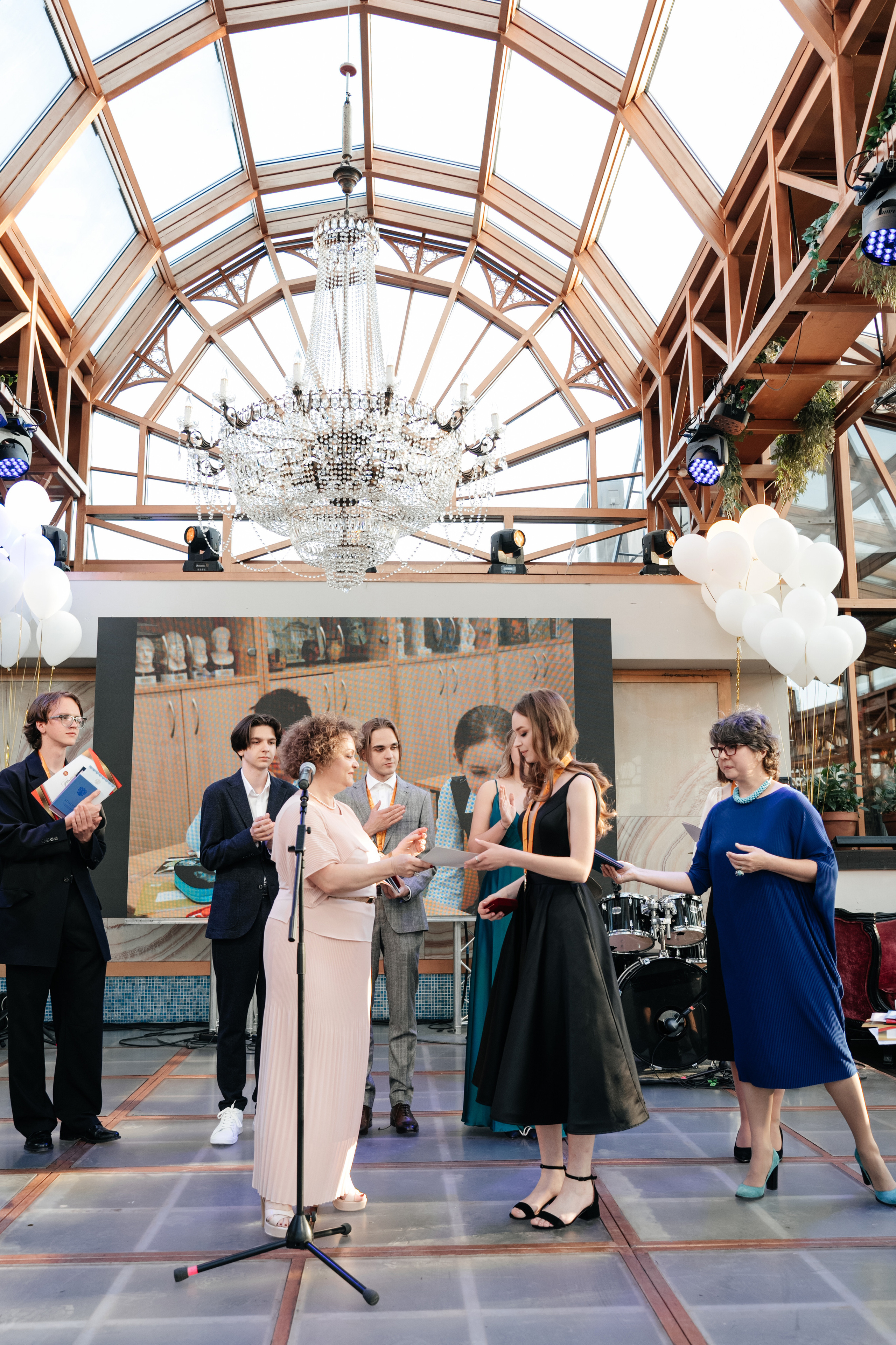 Выпускной 2023, репортаж. Свадебный фотограф Москва Александра Аверкова