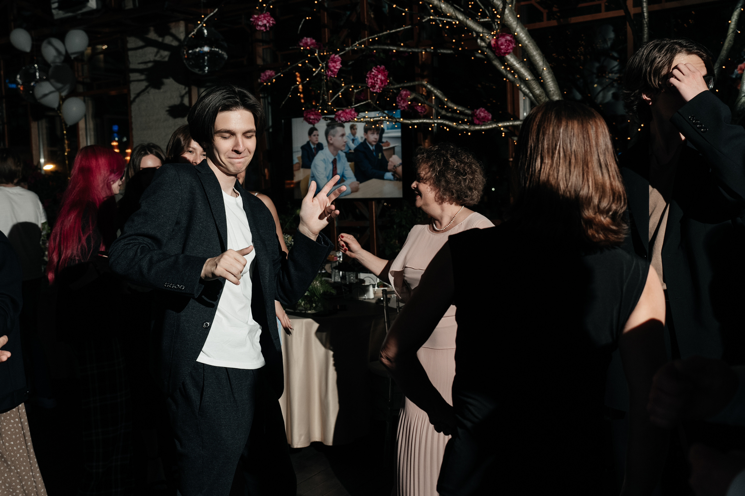 Выпускной 2023, репортаж. Свадебный фотограф Москва Александра Аверкова