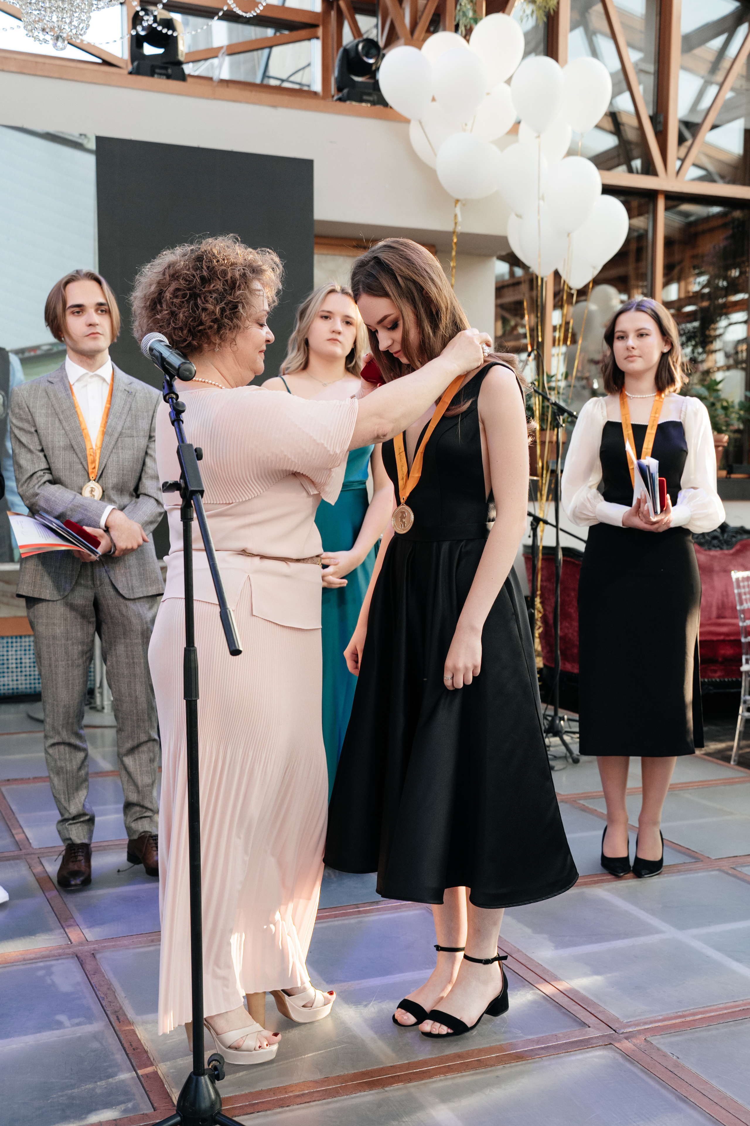 Выпускной 2023, репортаж. Свадебный фотограф Москва Александра Аверкова