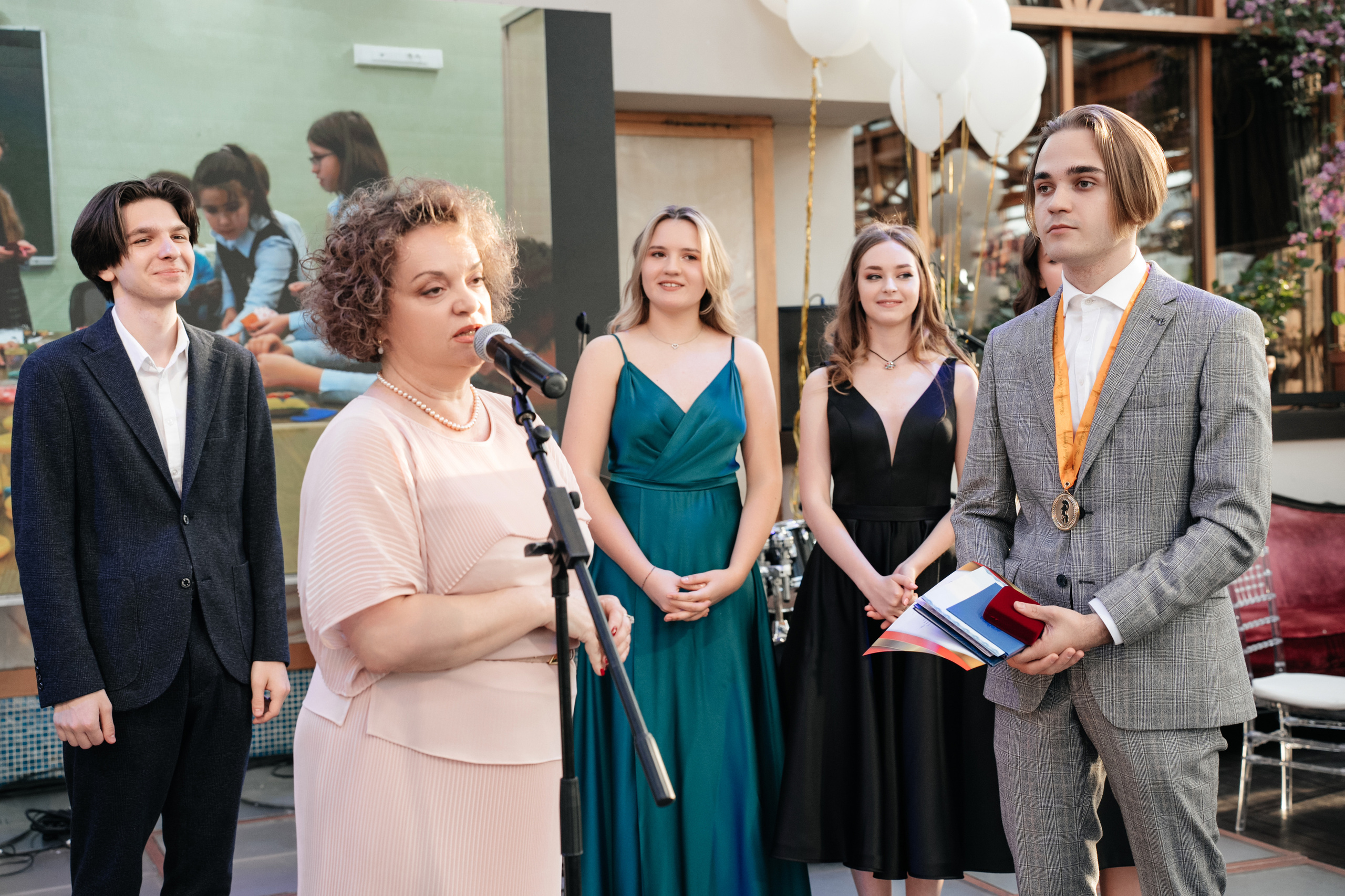 Выпускной 2023, репортаж. Свадебный фотограф Москва Александра Аверкова