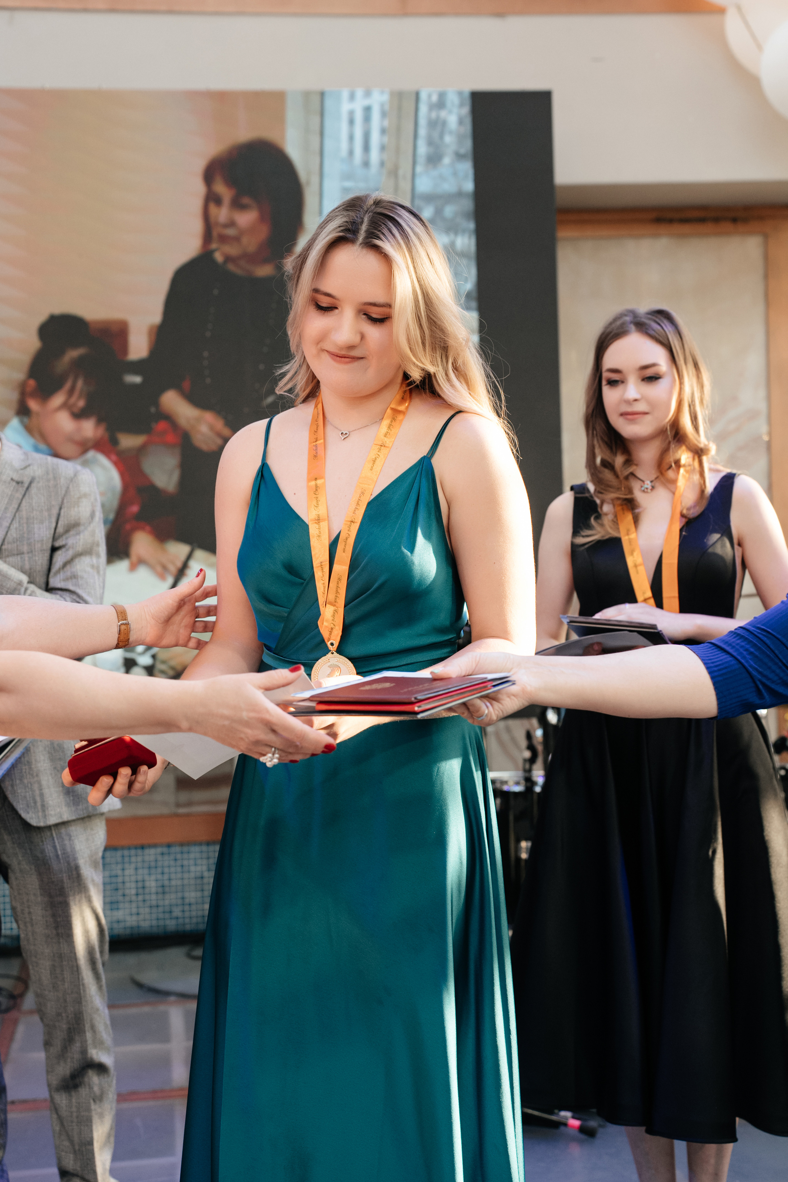 Выпускной 2023, репортаж. Свадебный фотограф Москва Александра Аверкова