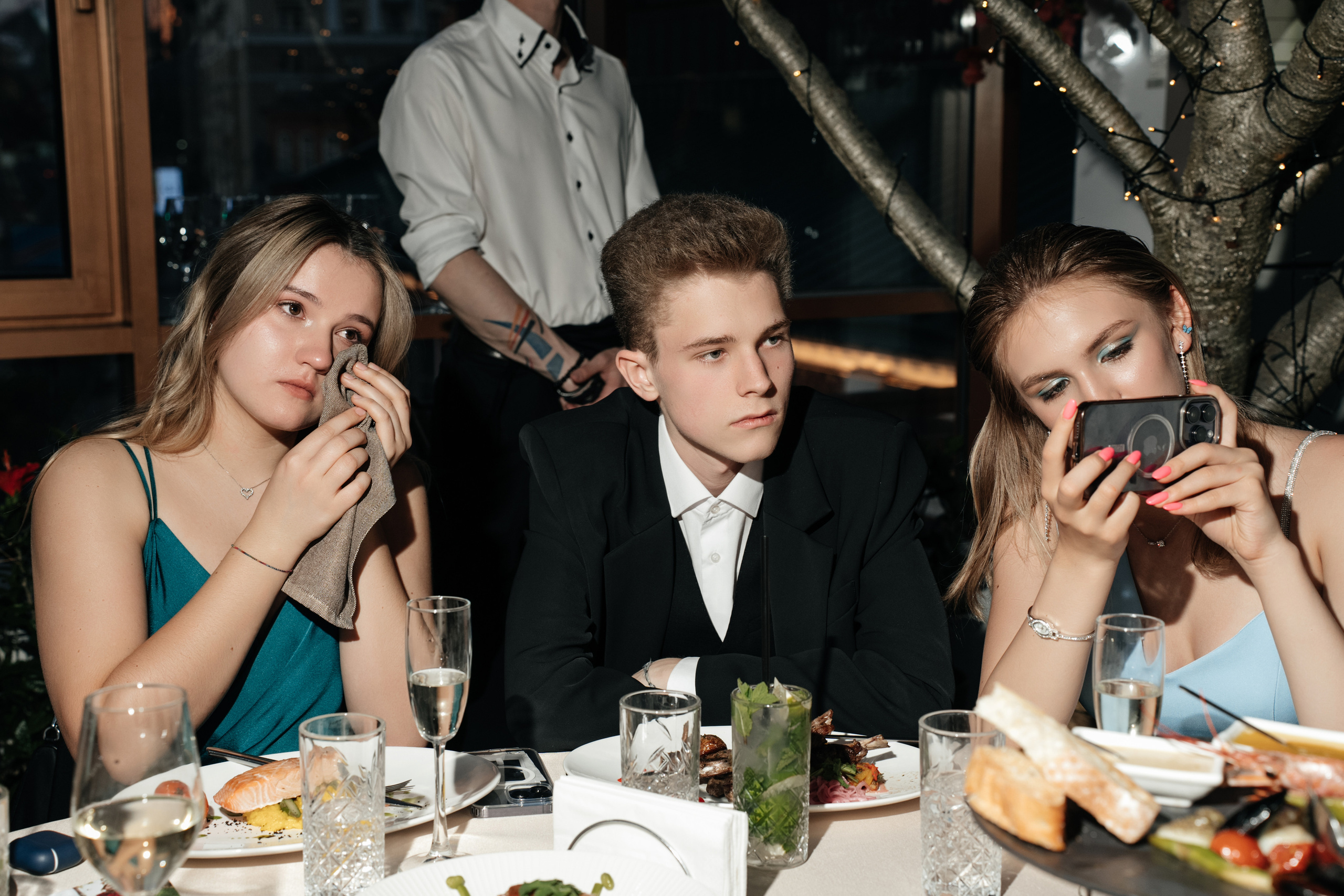 Выпускной 2023, репортаж. Свадебный фотограф Москва Александра Аверкова