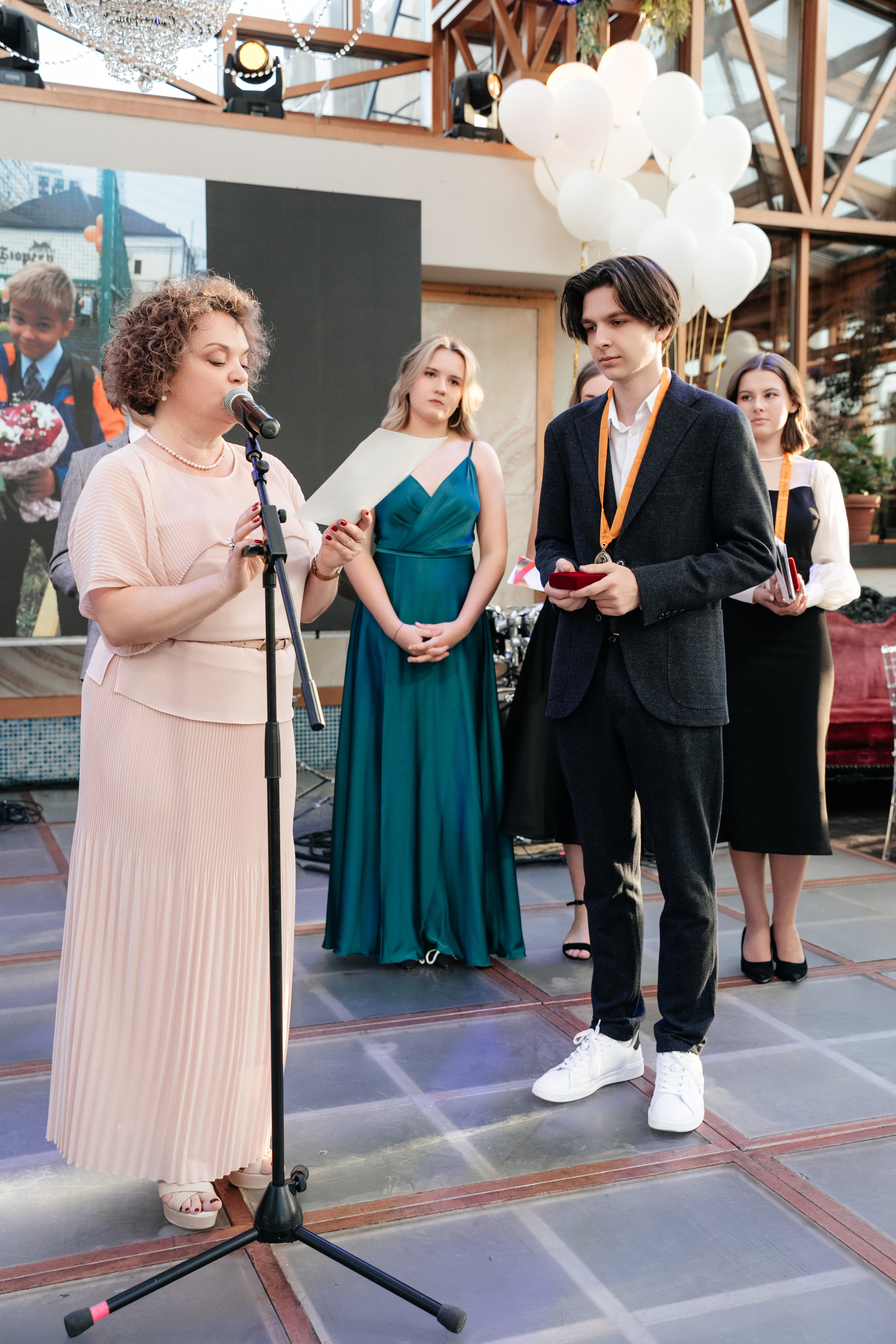 Выпускной 2023, репортаж. Свадебный фотограф Москва Александра Аверкова