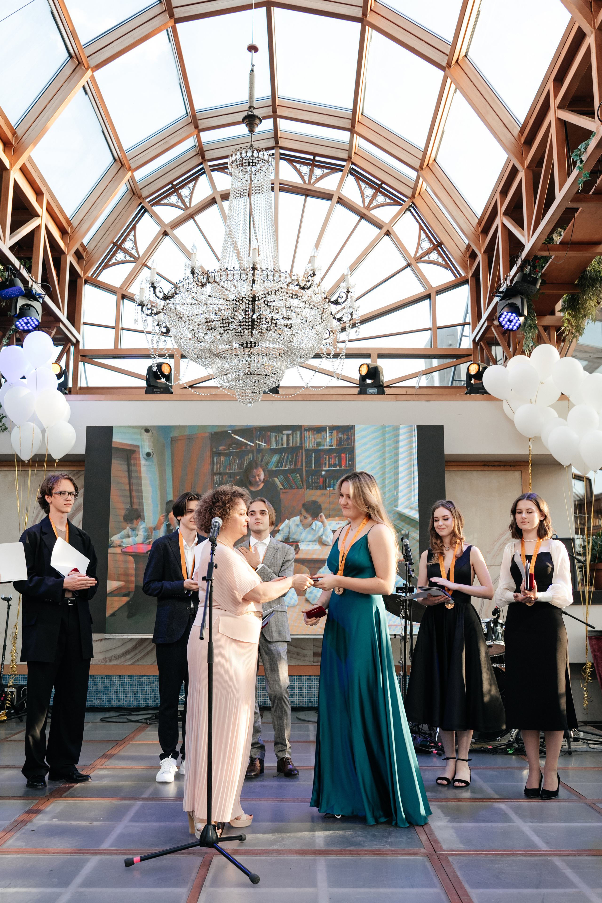 Выпускной 2023, репортаж. Свадебный фотограф Москва Александра Аверкова