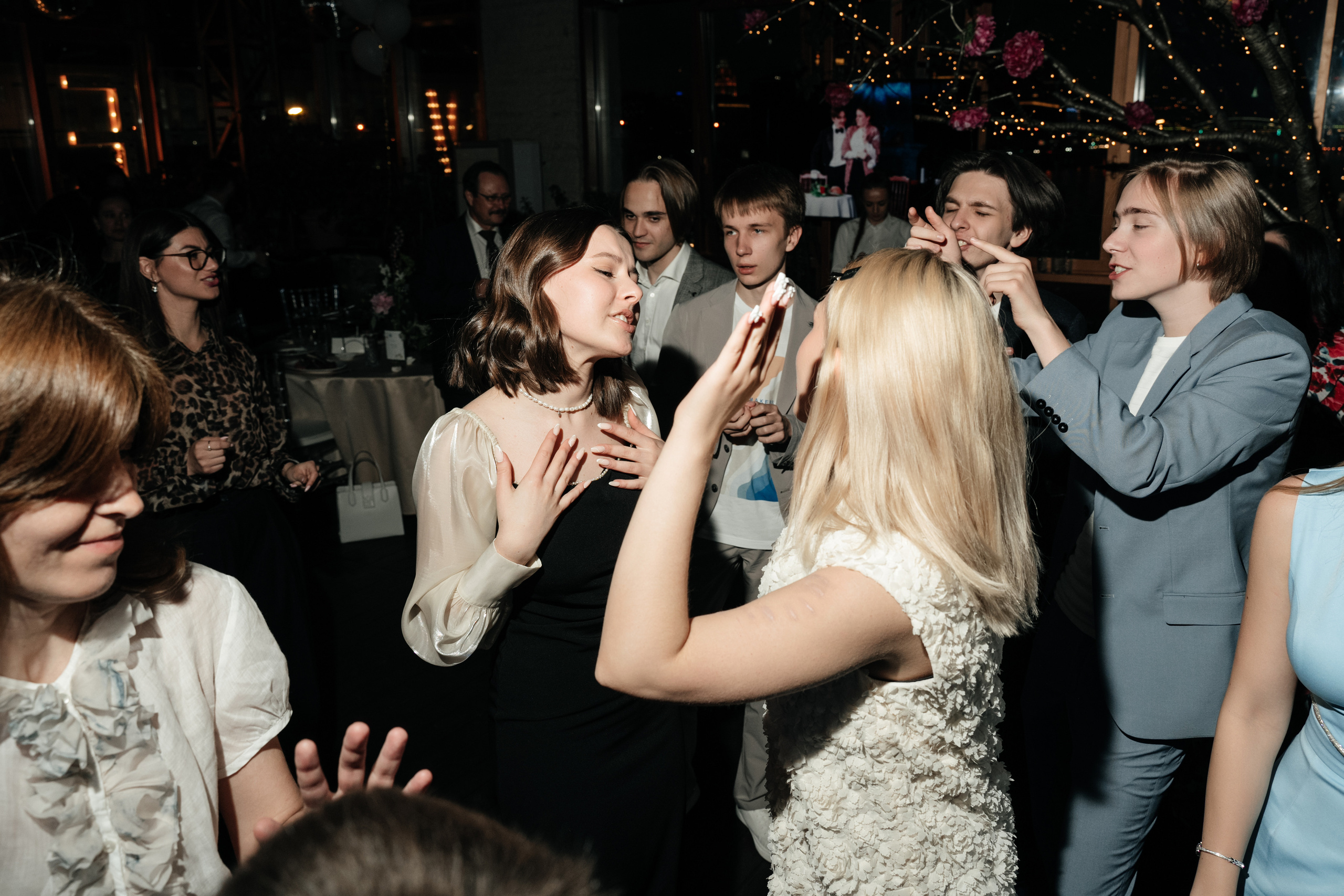 Выпускной 2023, репортаж. Свадебный фотограф Москва Александра Аверкова