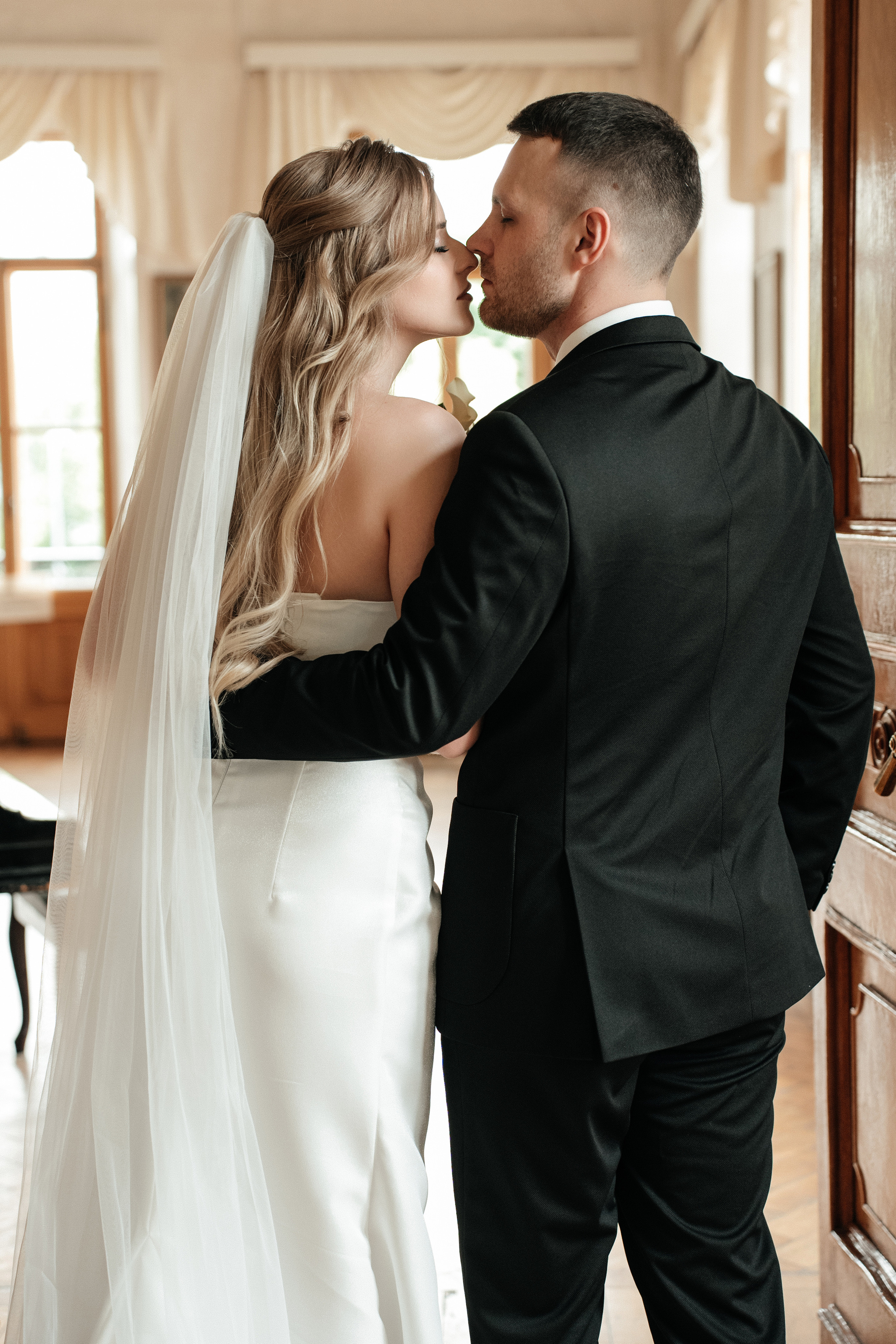 Пушкинская библиотека. Свадебный фотограф Москва Александра Аверкова