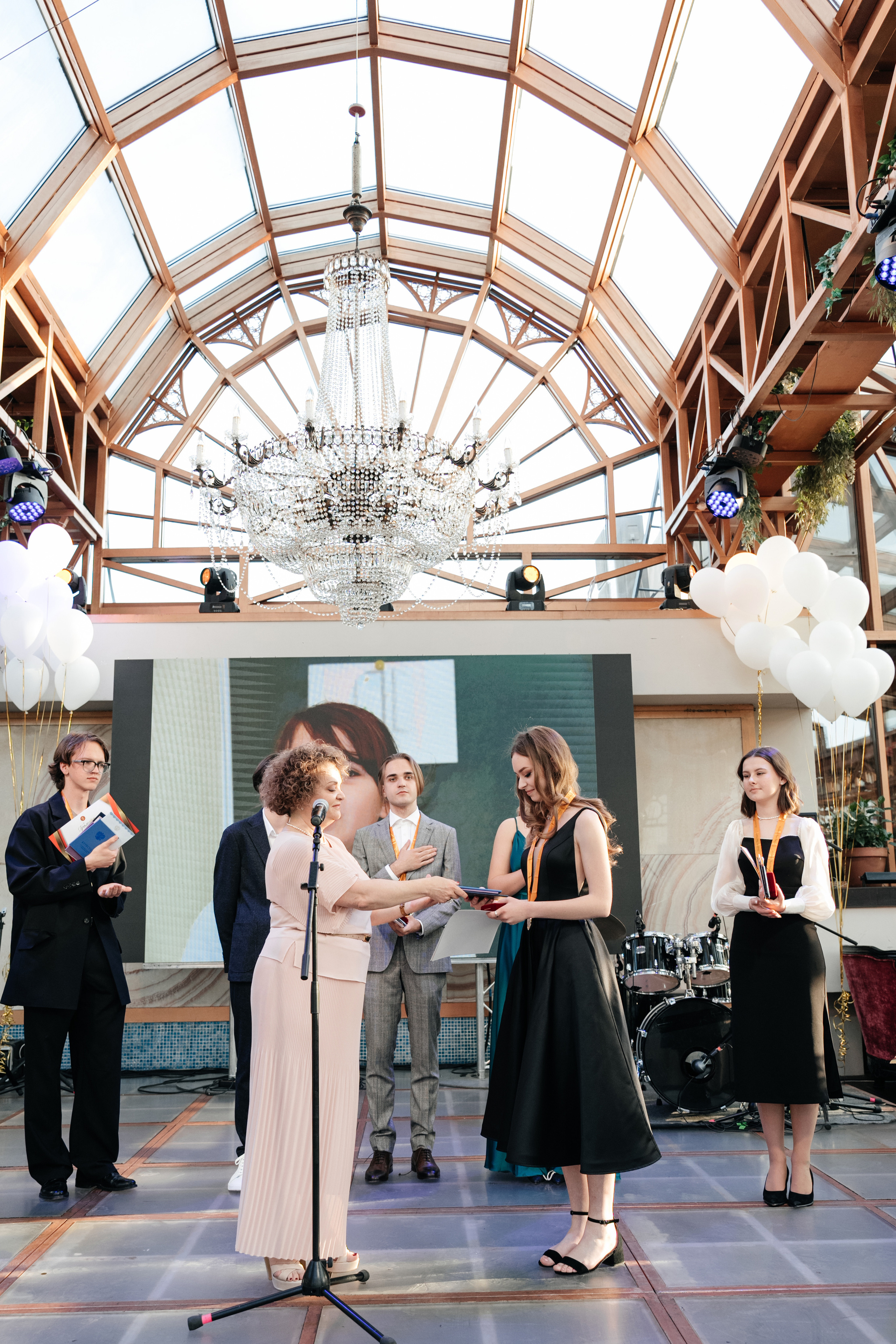 Выпускной 2023, репортаж. Свадебный фотограф Москва Александра Аверкова