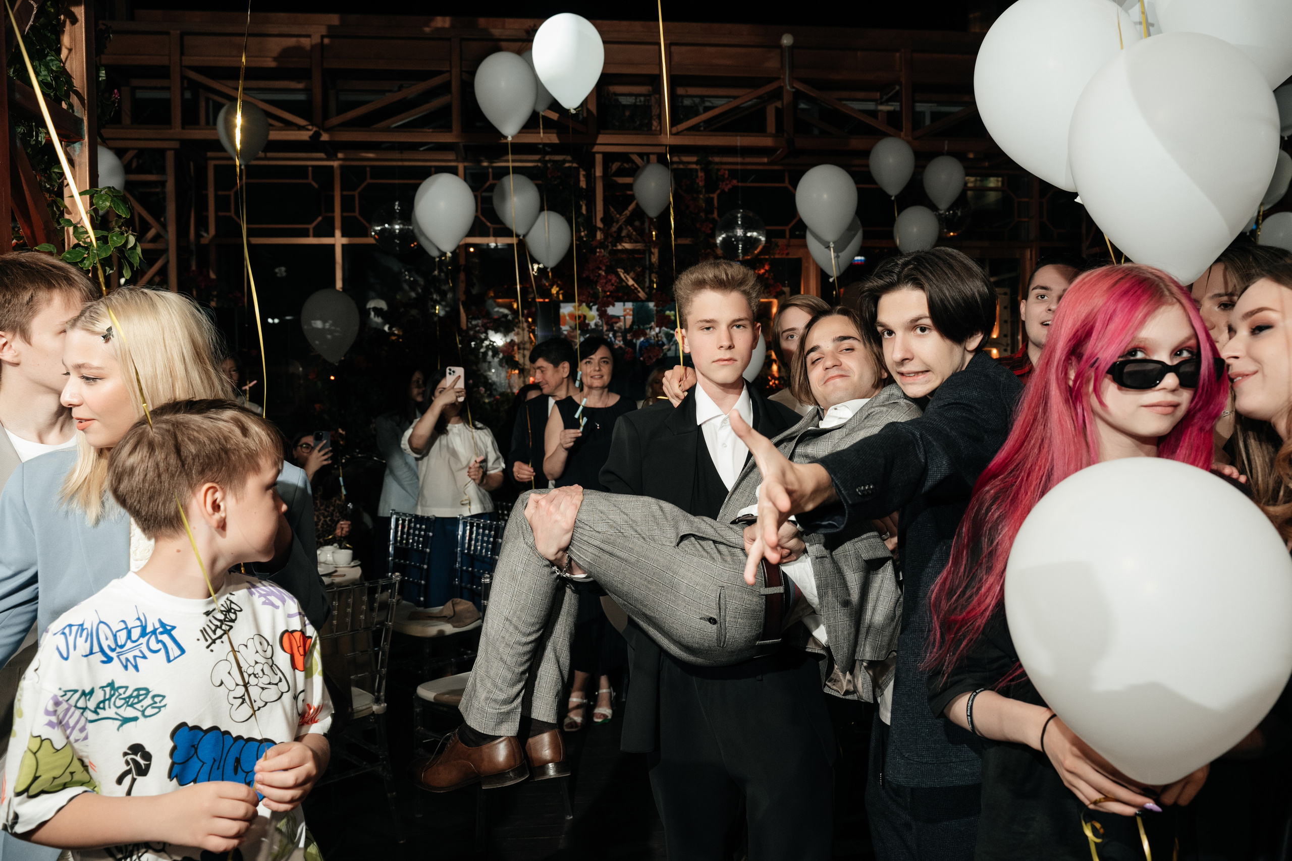 Выпускной 2023, репортаж. Свадебный фотограф Москва Александра Аверкова