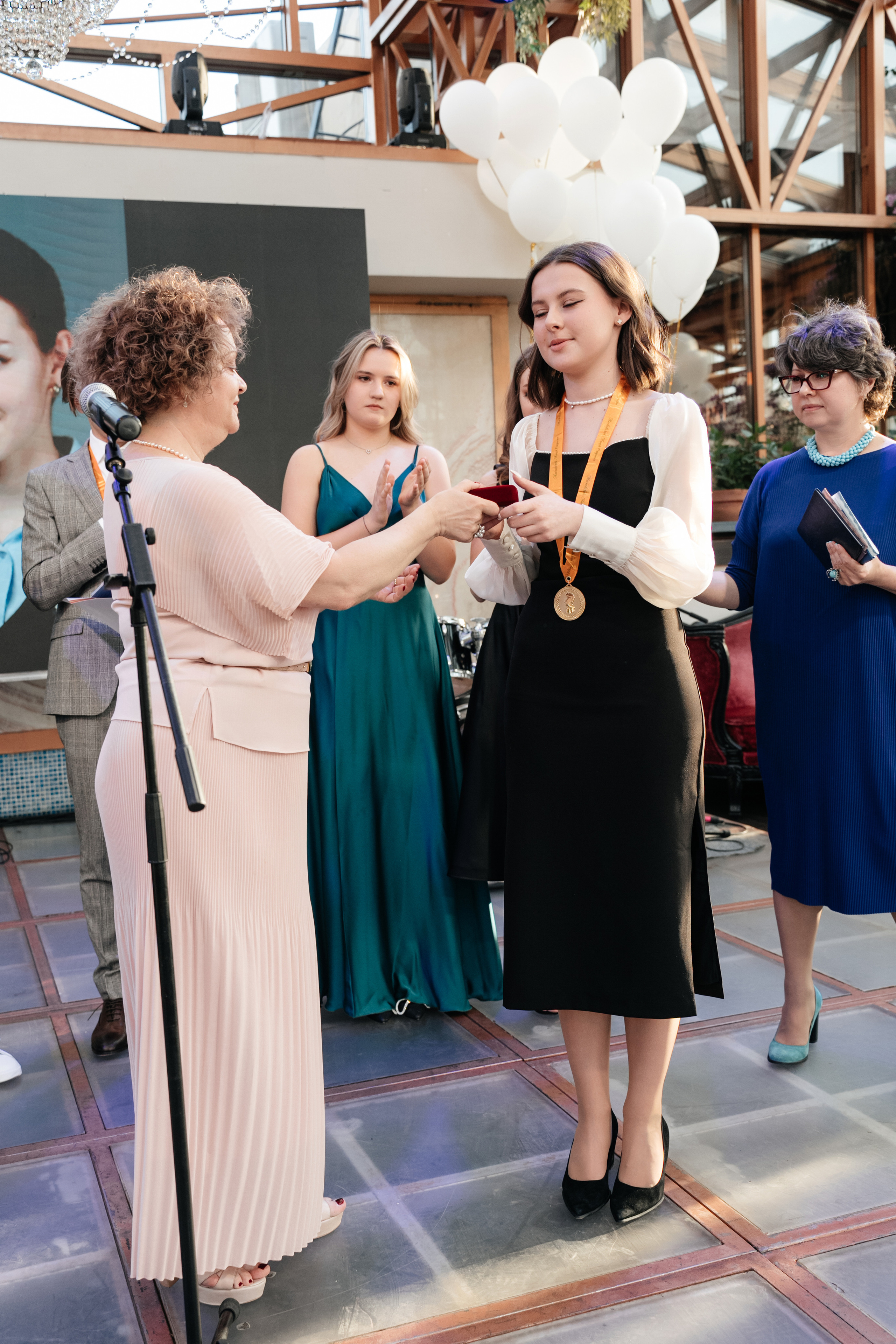 Выпускной 2023, репортаж. Свадебный фотограф Москва Александра Аверкова