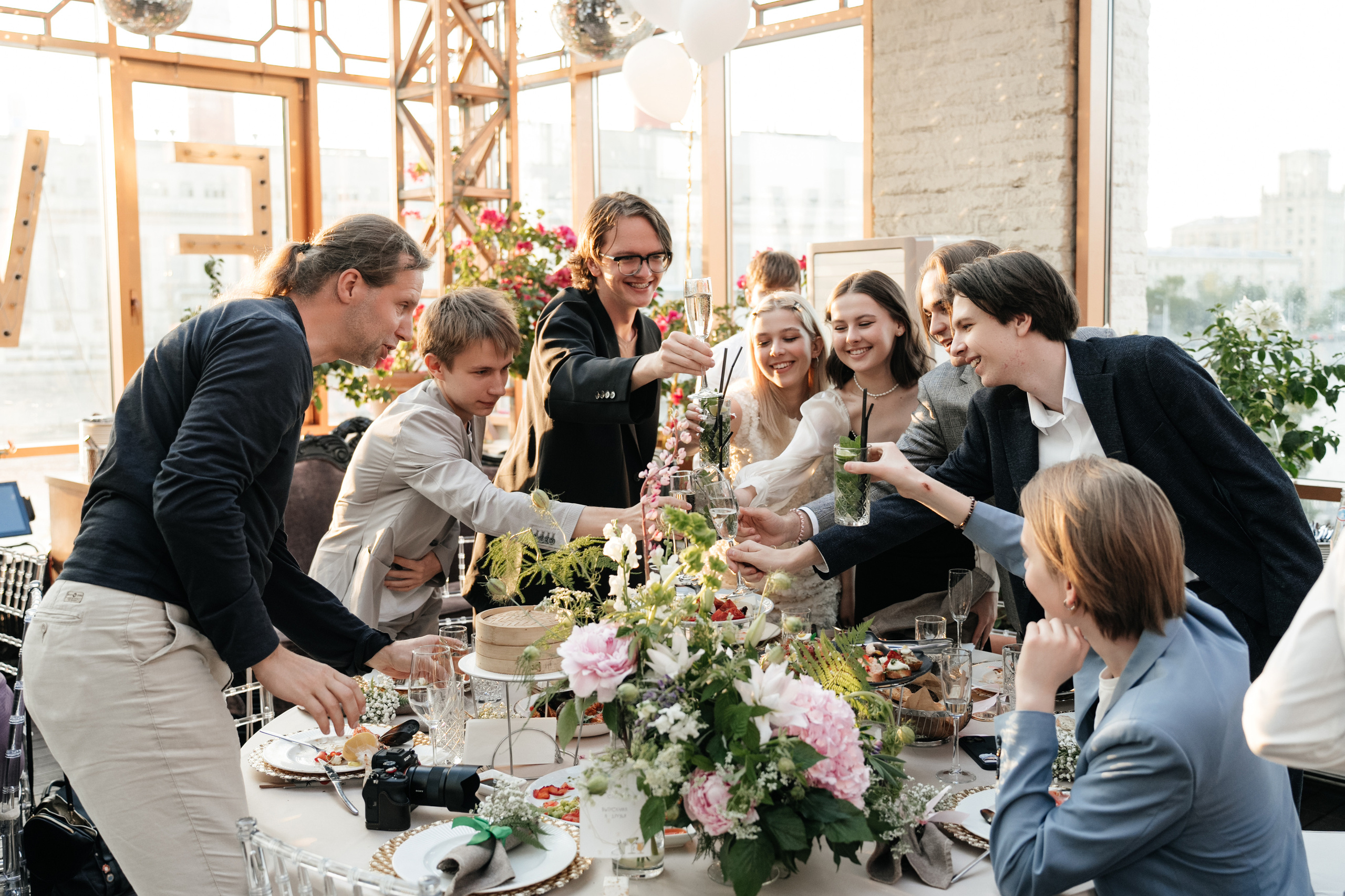 Выпускной 2023, репортаж. Свадебный фотограф Москва Александра Аверкова