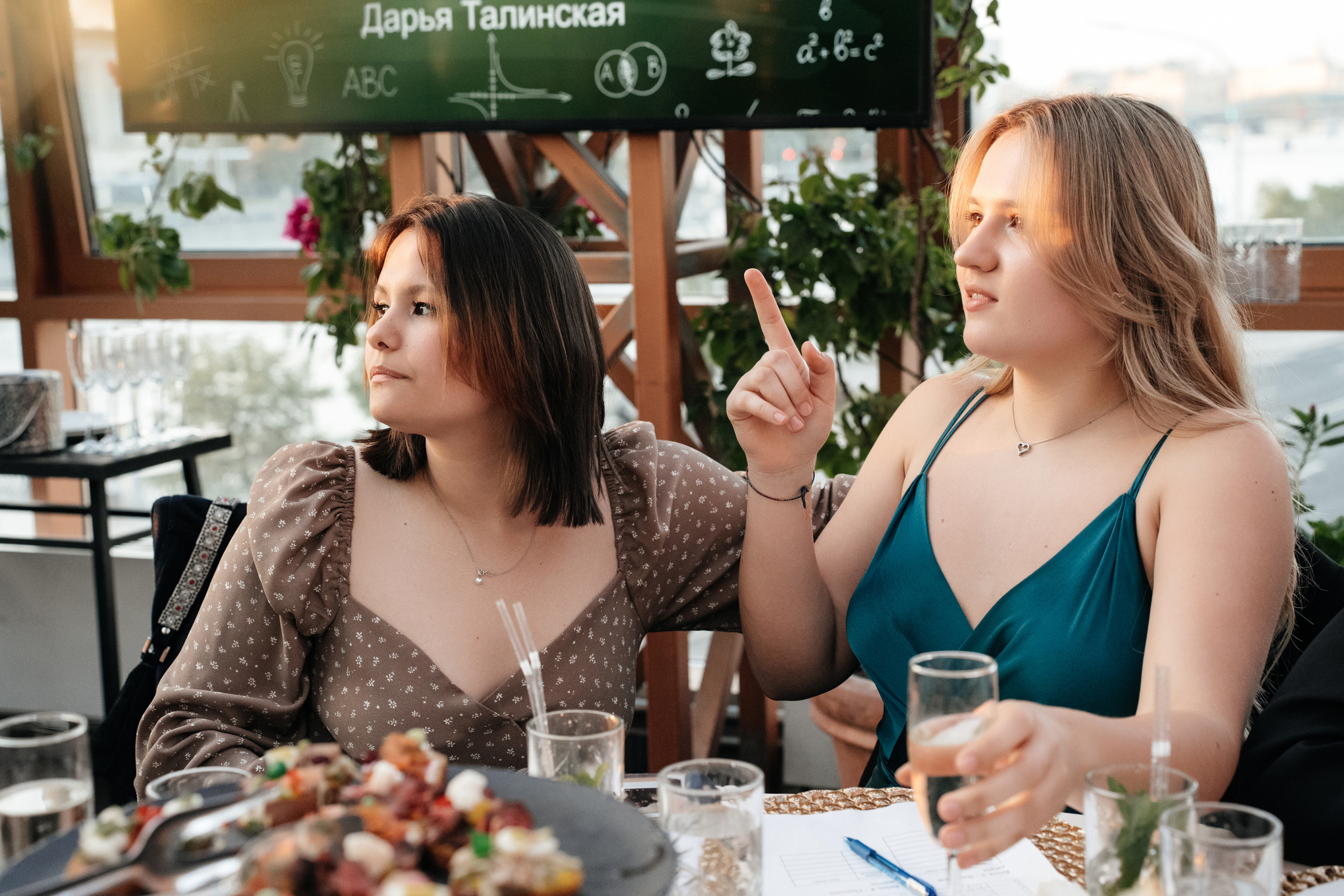 Выпускной 2023, репортаж. Свадебный фотограф Москва Александра Аверкова