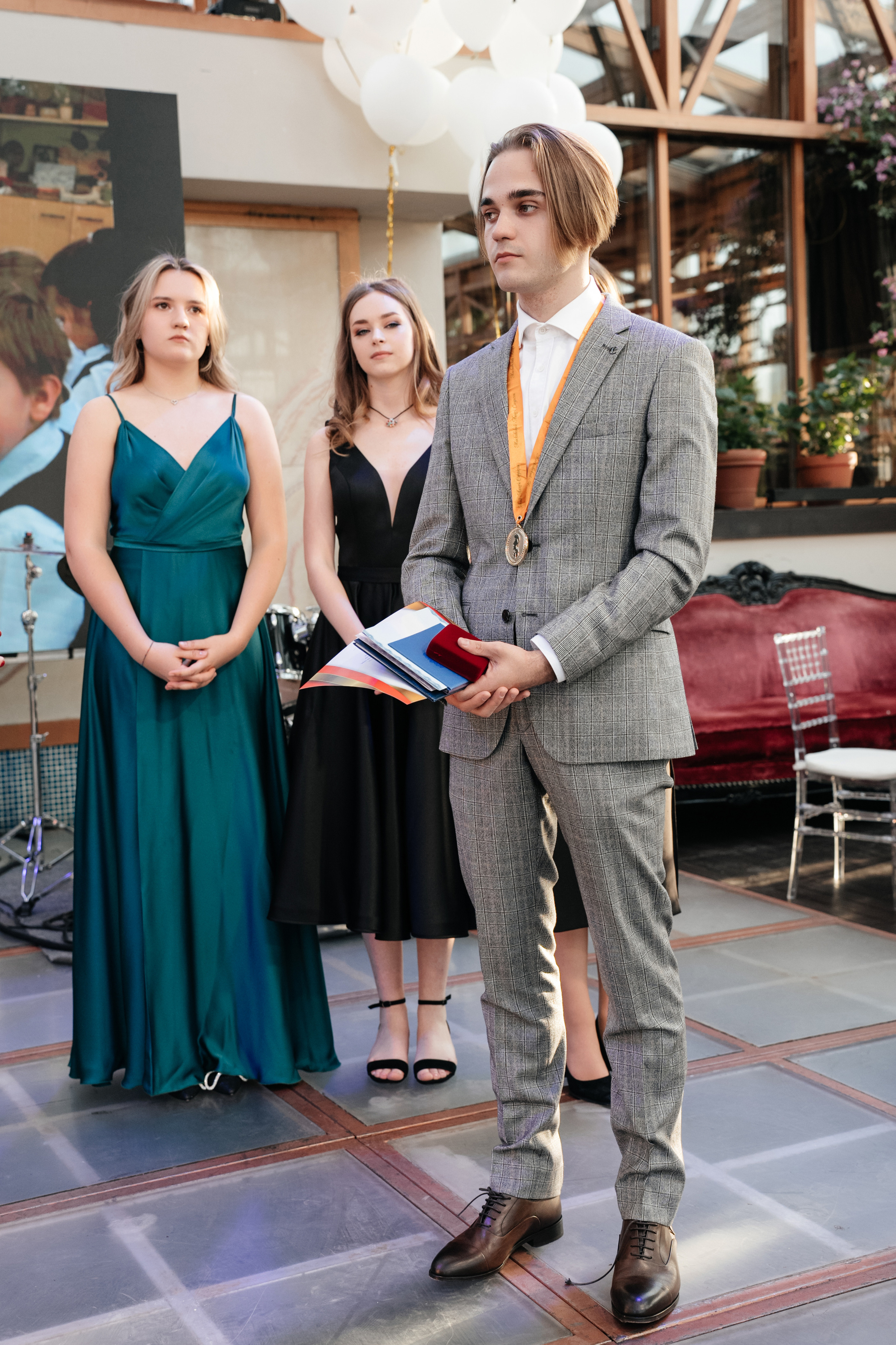 Выпускной 2023, репортаж. Свадебный фотограф Москва Александра Аверкова