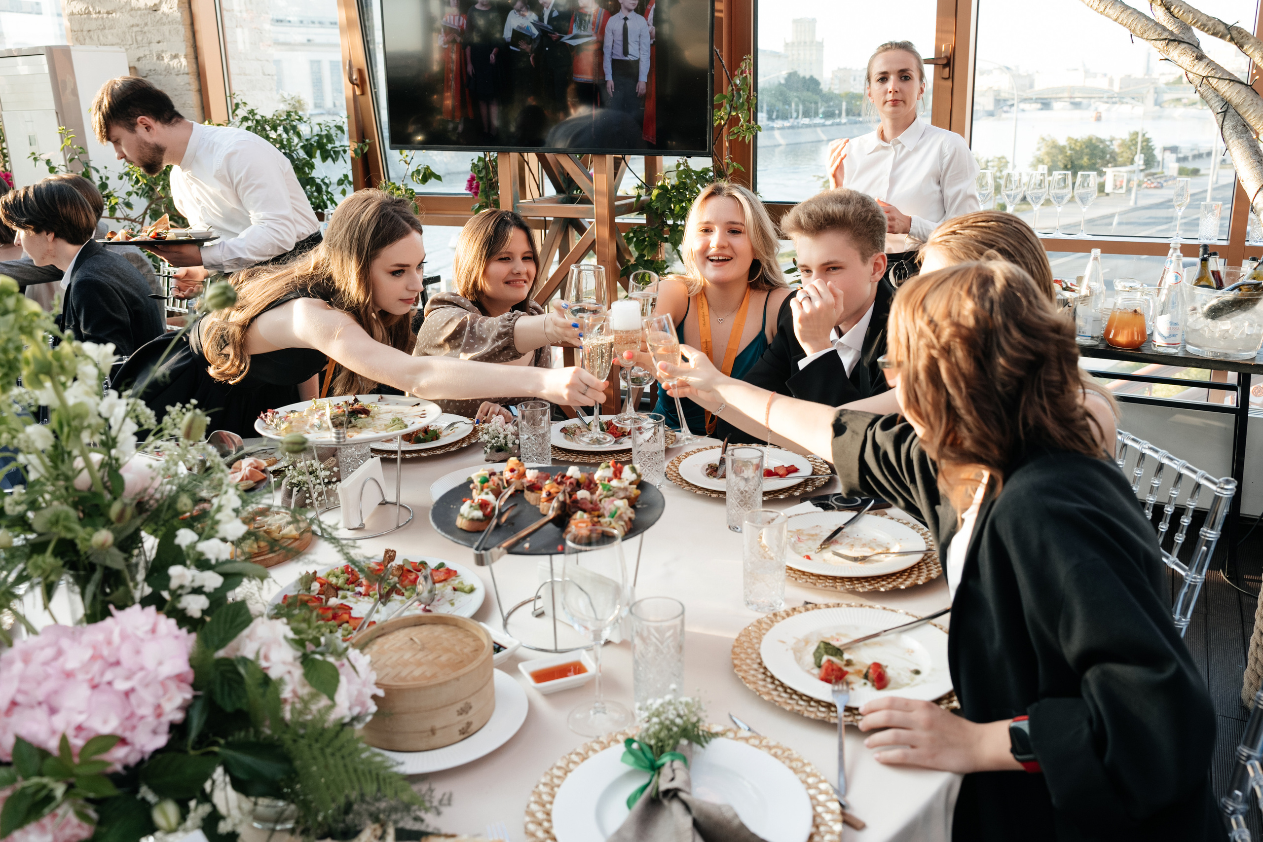 Выпускной 2023, репортаж. Свадебный фотограф Москва Александра Аверкова