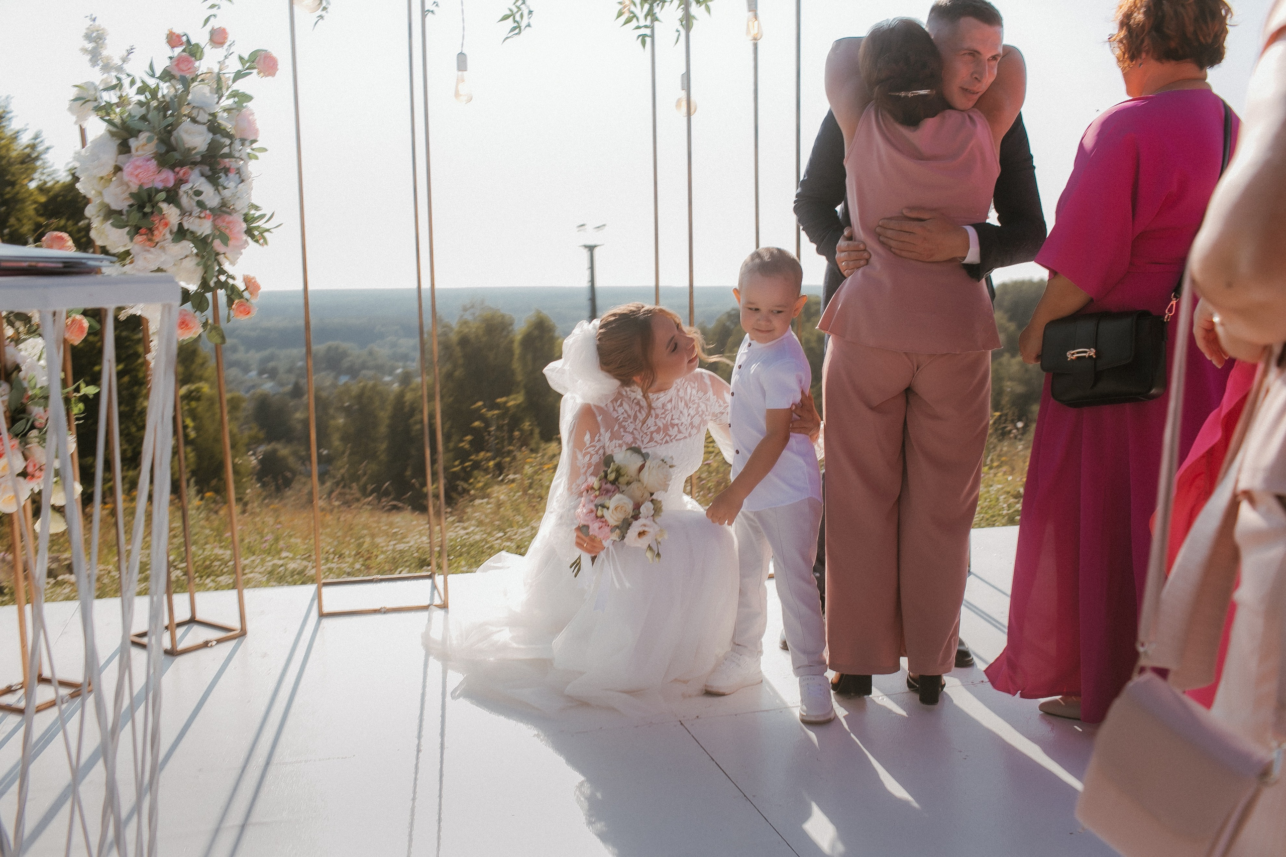 Выездная регистрация свадьбы влюбленных. Свадебный и репортажный фотограф в Ярославле и Санкт-Петербурге Роман Микрюков