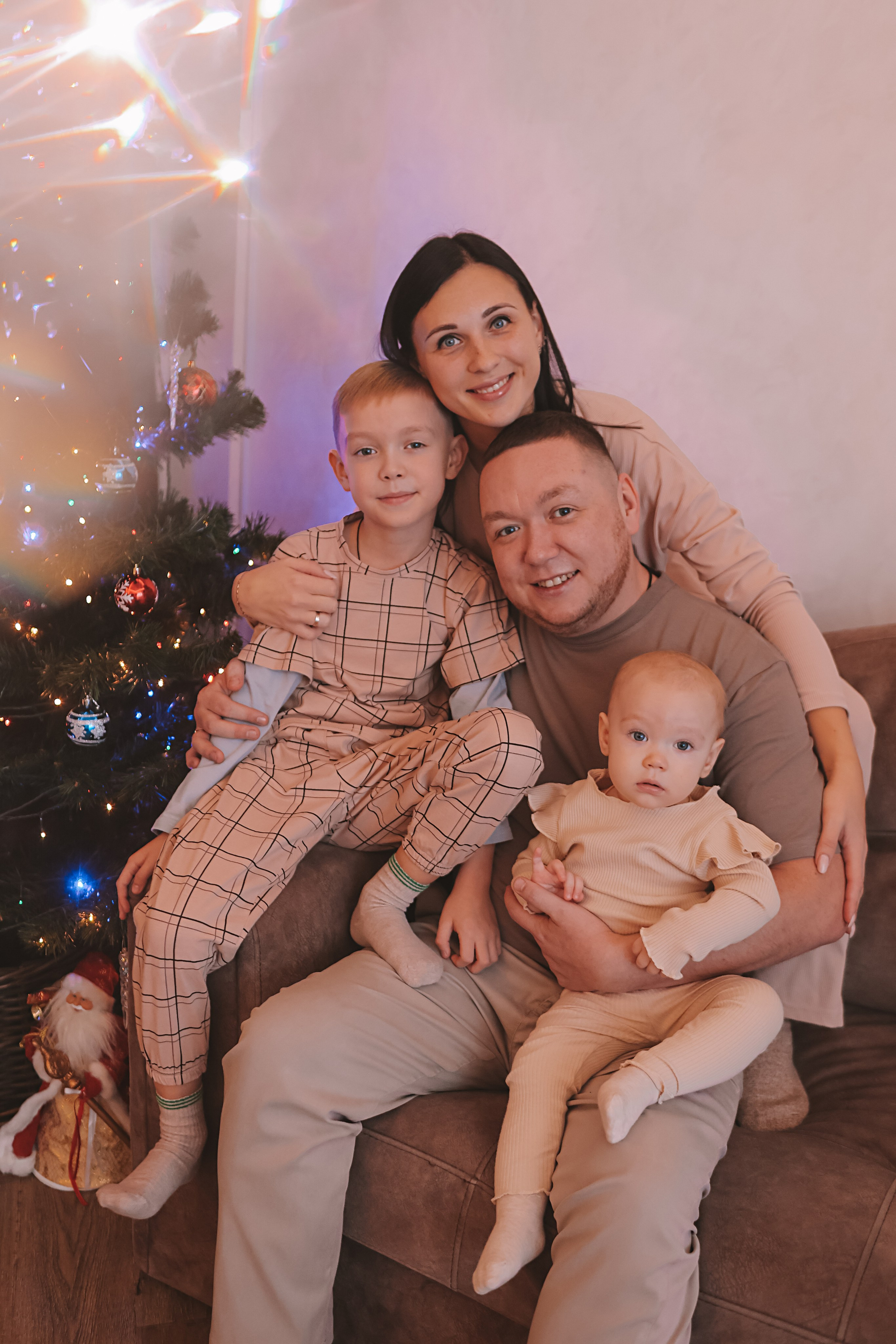 Дома. Семейный фотограф Тюмень, фотограф на роды Салмина Мария