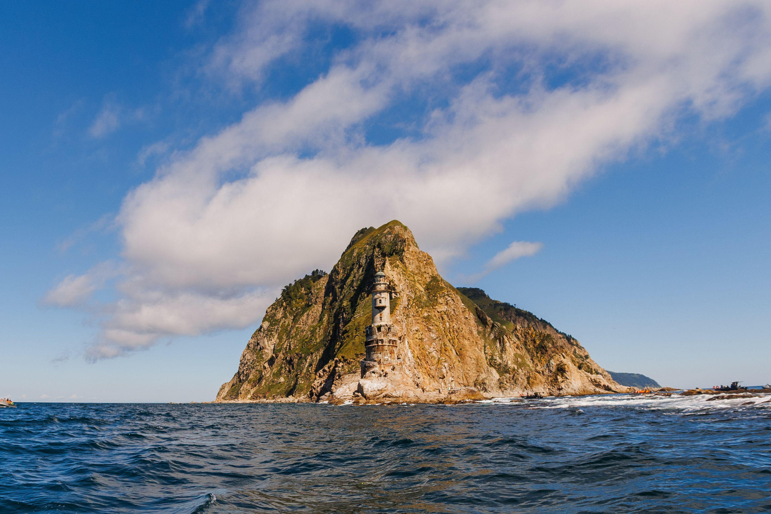Маяк Анива. Свадебный, семейный и репортажный фотограф в Южно-Сахалинске Артур Петросян