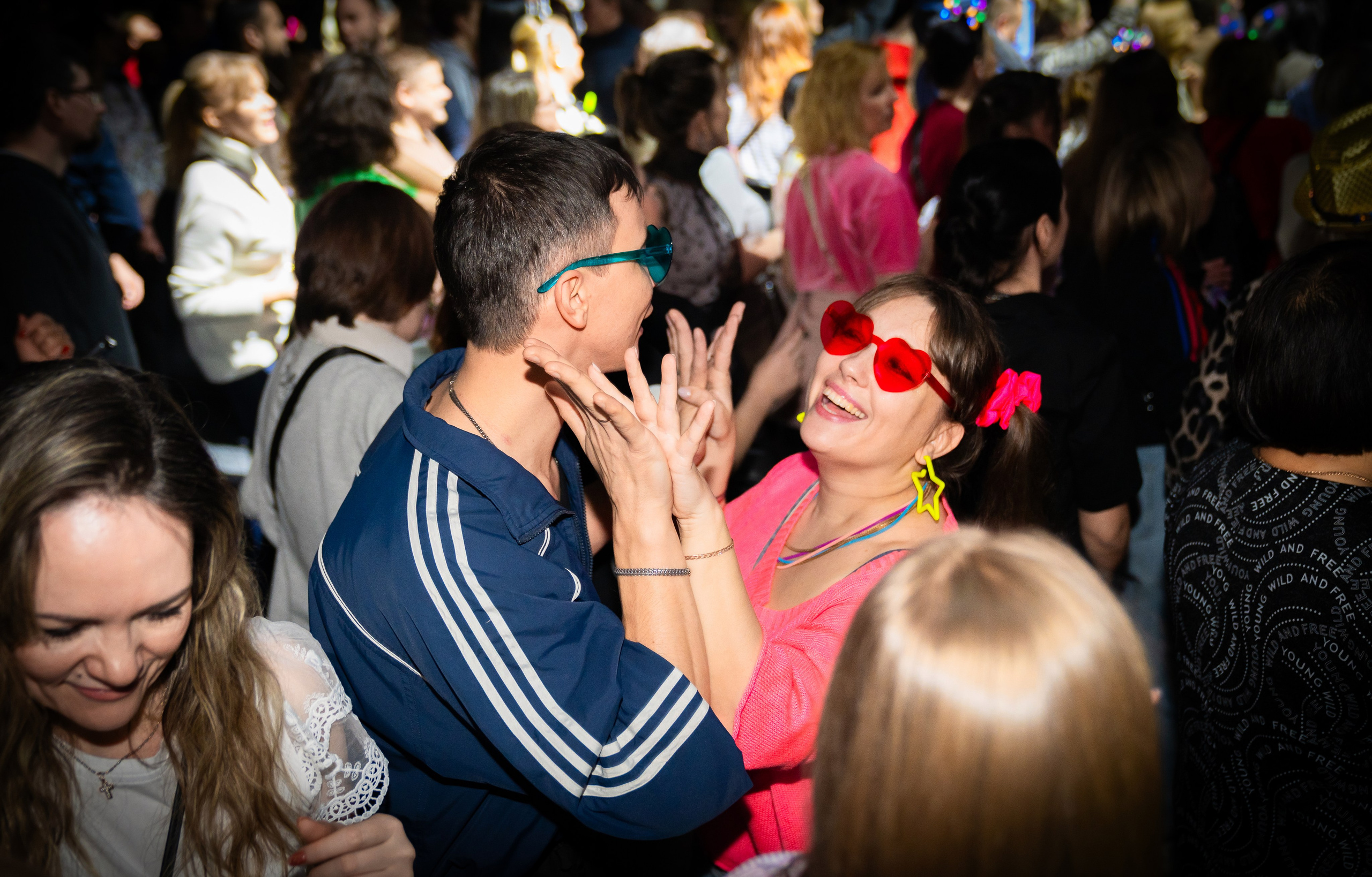 КСК Арена-Концерт Светланы Разиной (Мираж), день рождение компании Ленремонт. Репортажный, street и urban фотограф в Санкт-Петербурге Мальцев Евгений