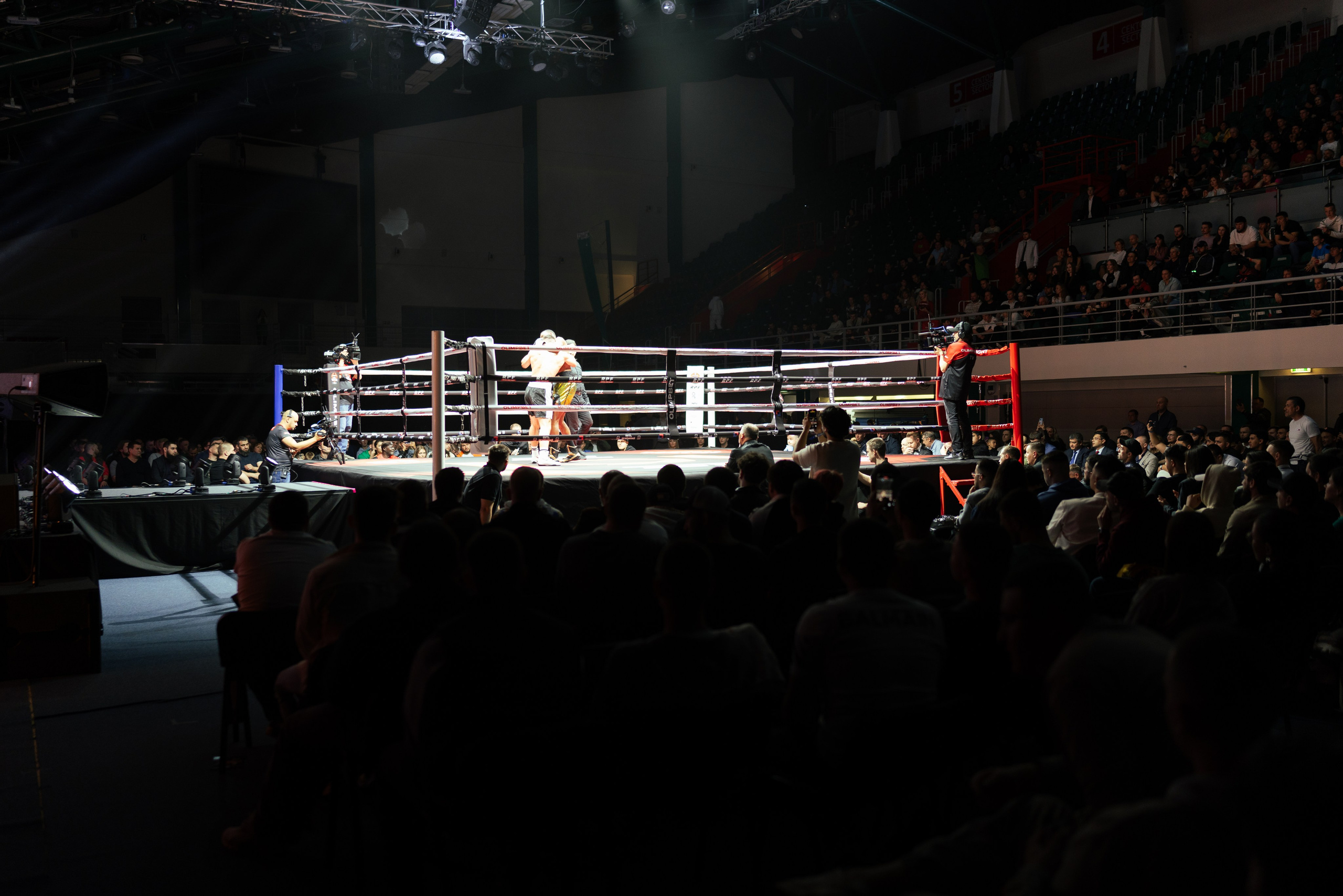 Бокс. Фотограф в СПБ Алмаз Камаев