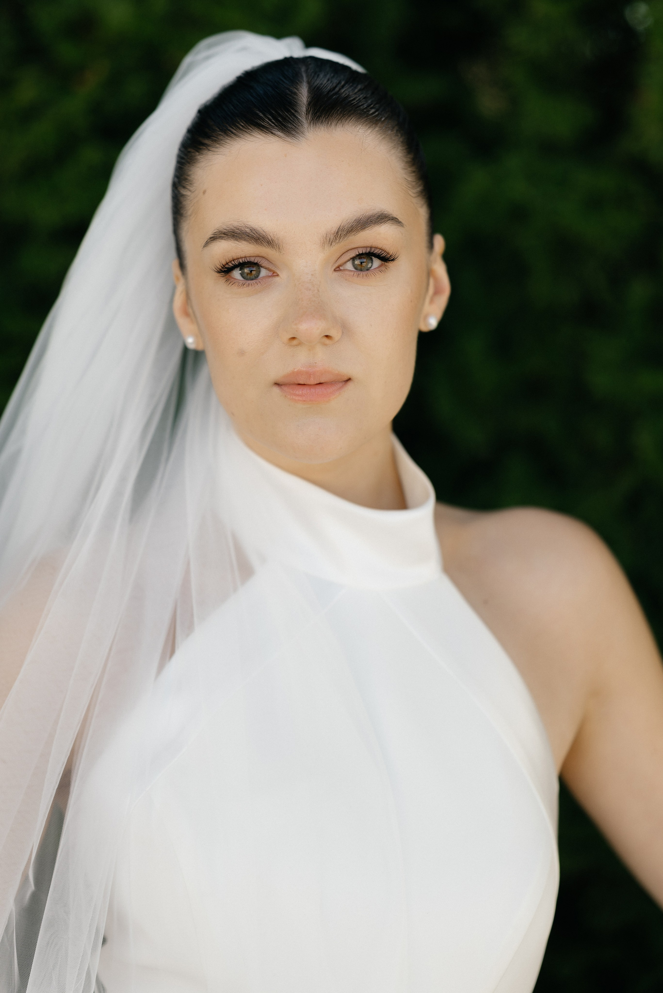 Wedding day in VERSAL PARK. Wedding PHOTOGRAPHER Andrew Vnukov