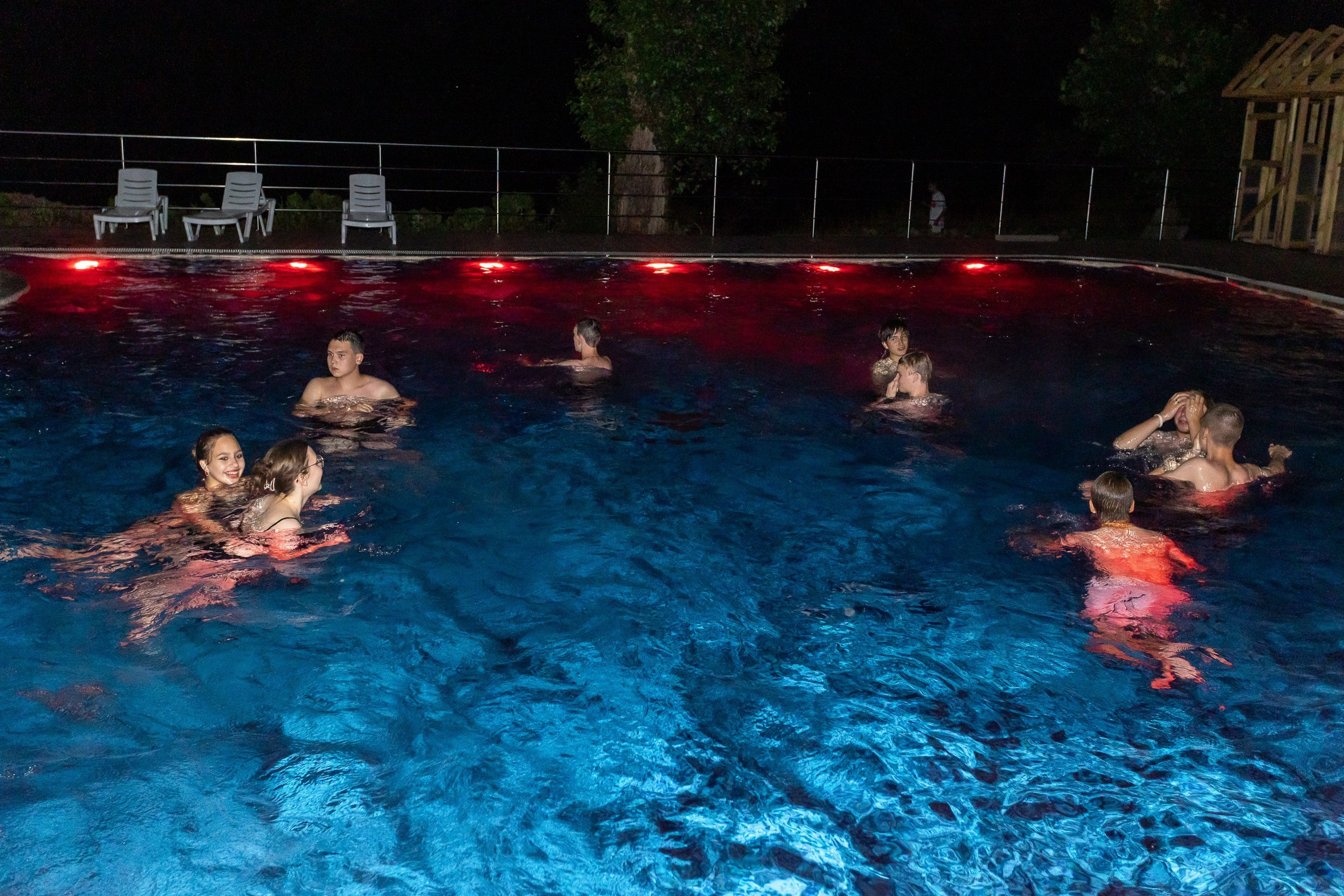 Вручение аттестата и выпускной вечер. Выпускные альбомы Майкоп, Краснодар Елена Золотарева