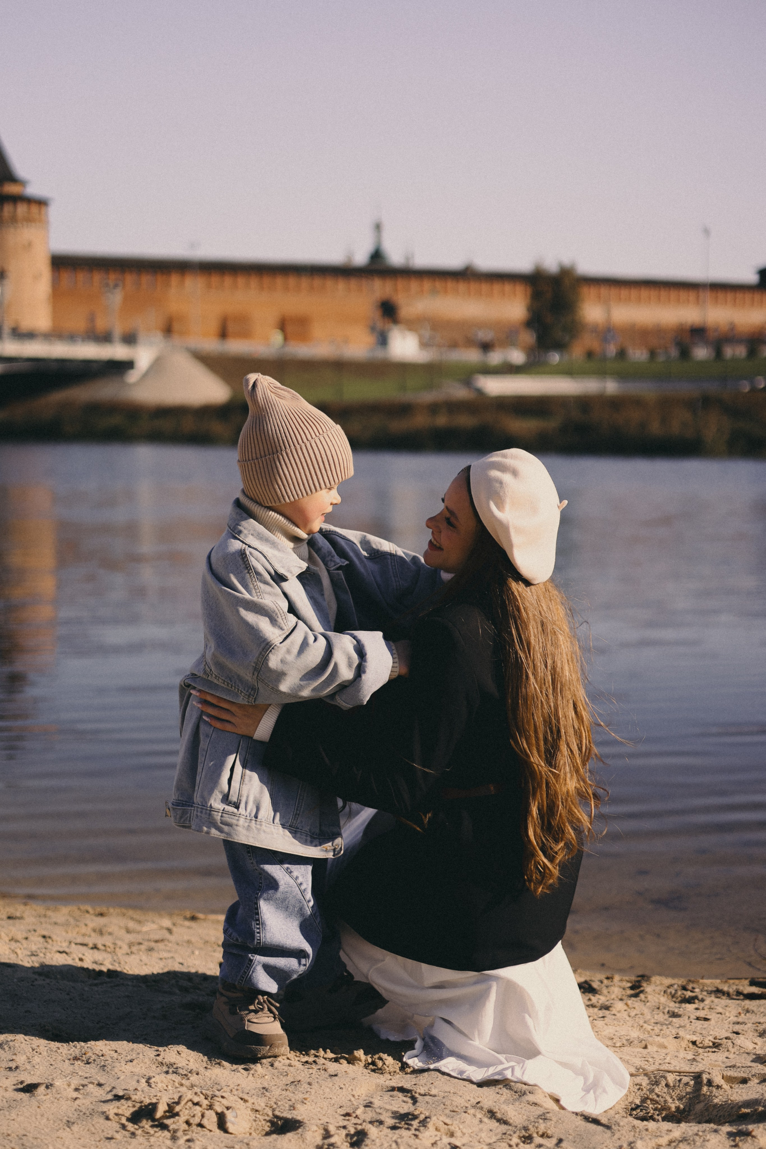 Игнат и его мама. Фотограф Мария Лаенко