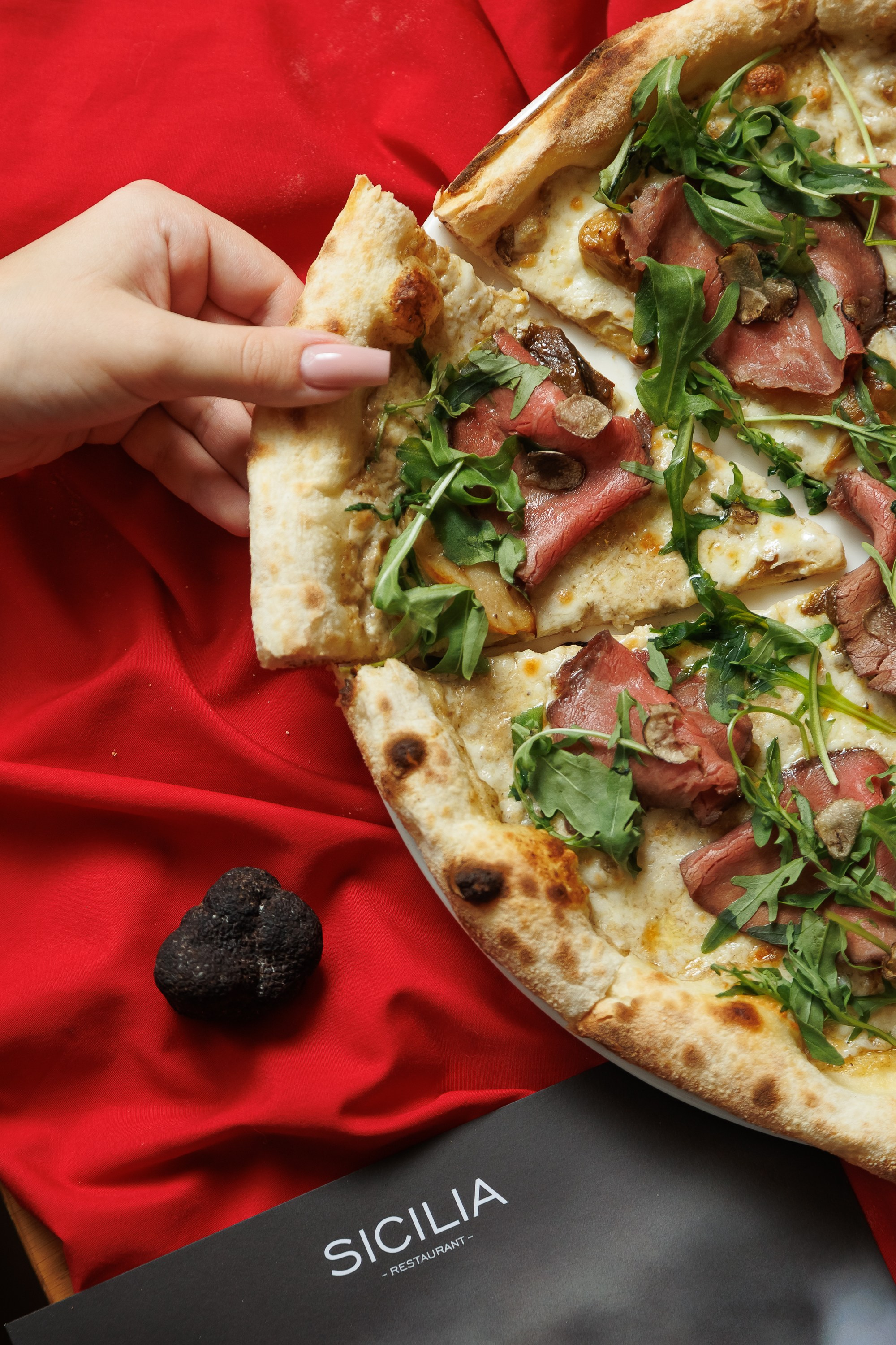 Ресторан Сицилия. Репортажный фотограф Макс Брагин