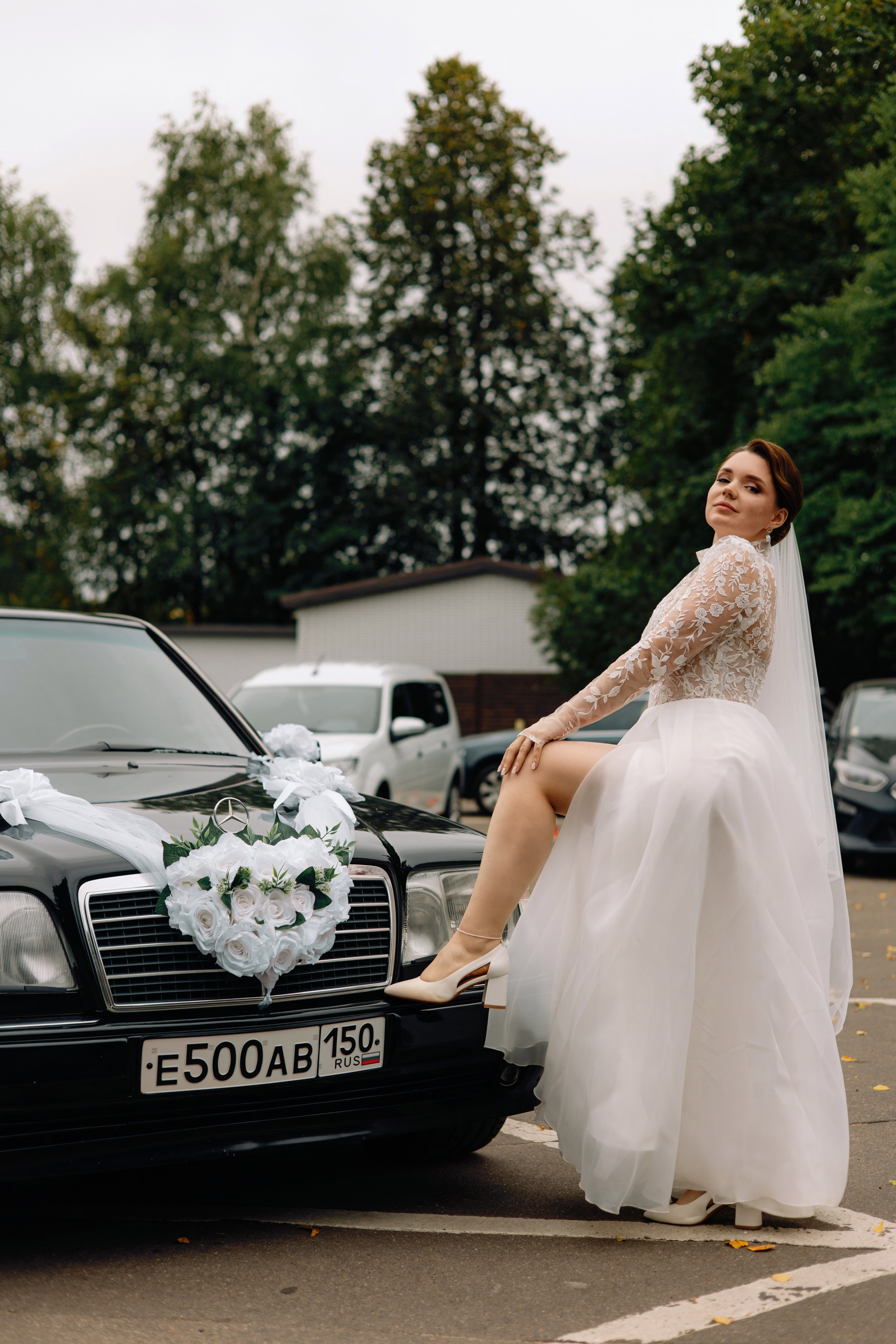 А ВНУТРИ — УРАГАН