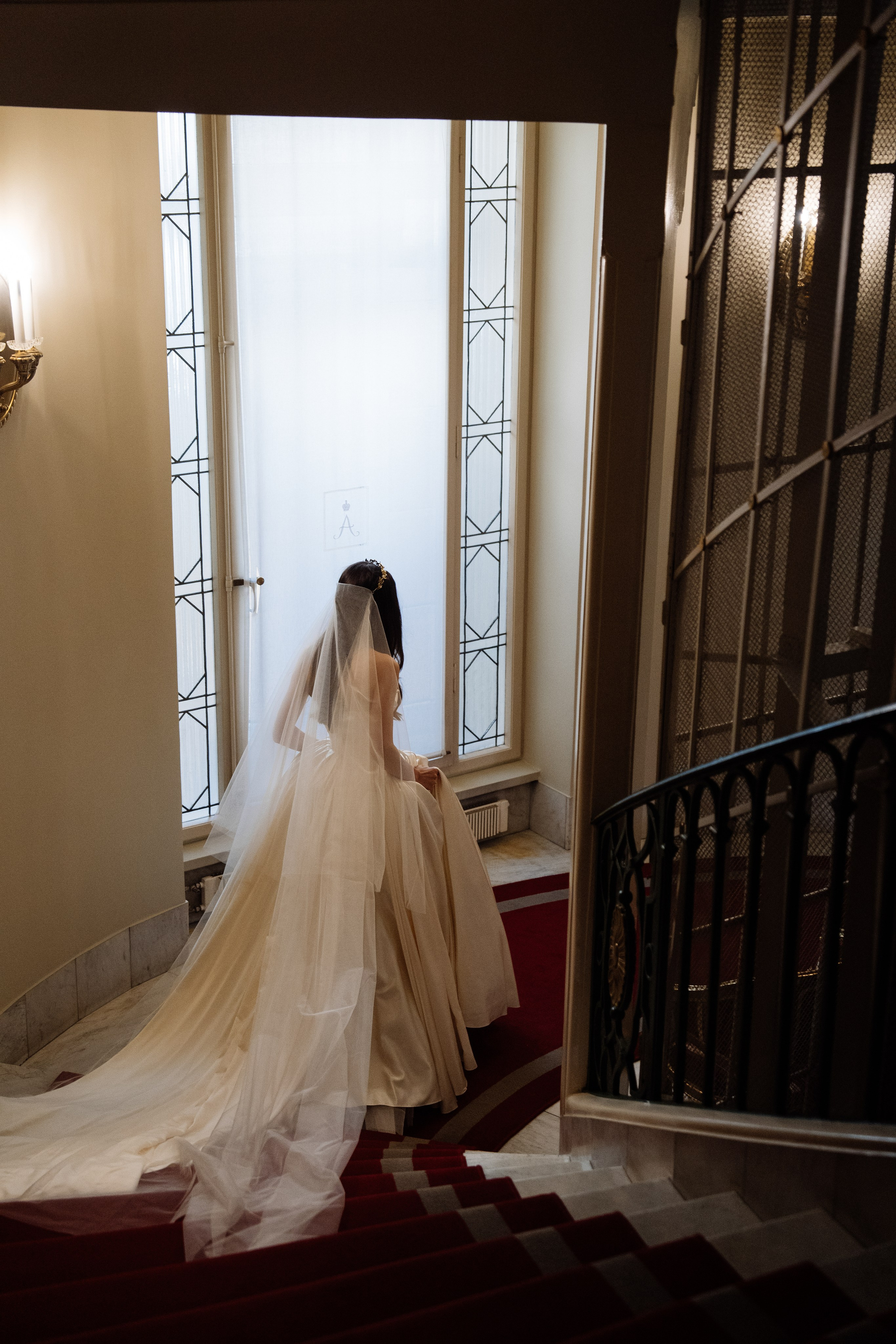 Свадьба в астории. Свадебный фотограф организатор в Санкт-Петербурге Ассоль Опарина