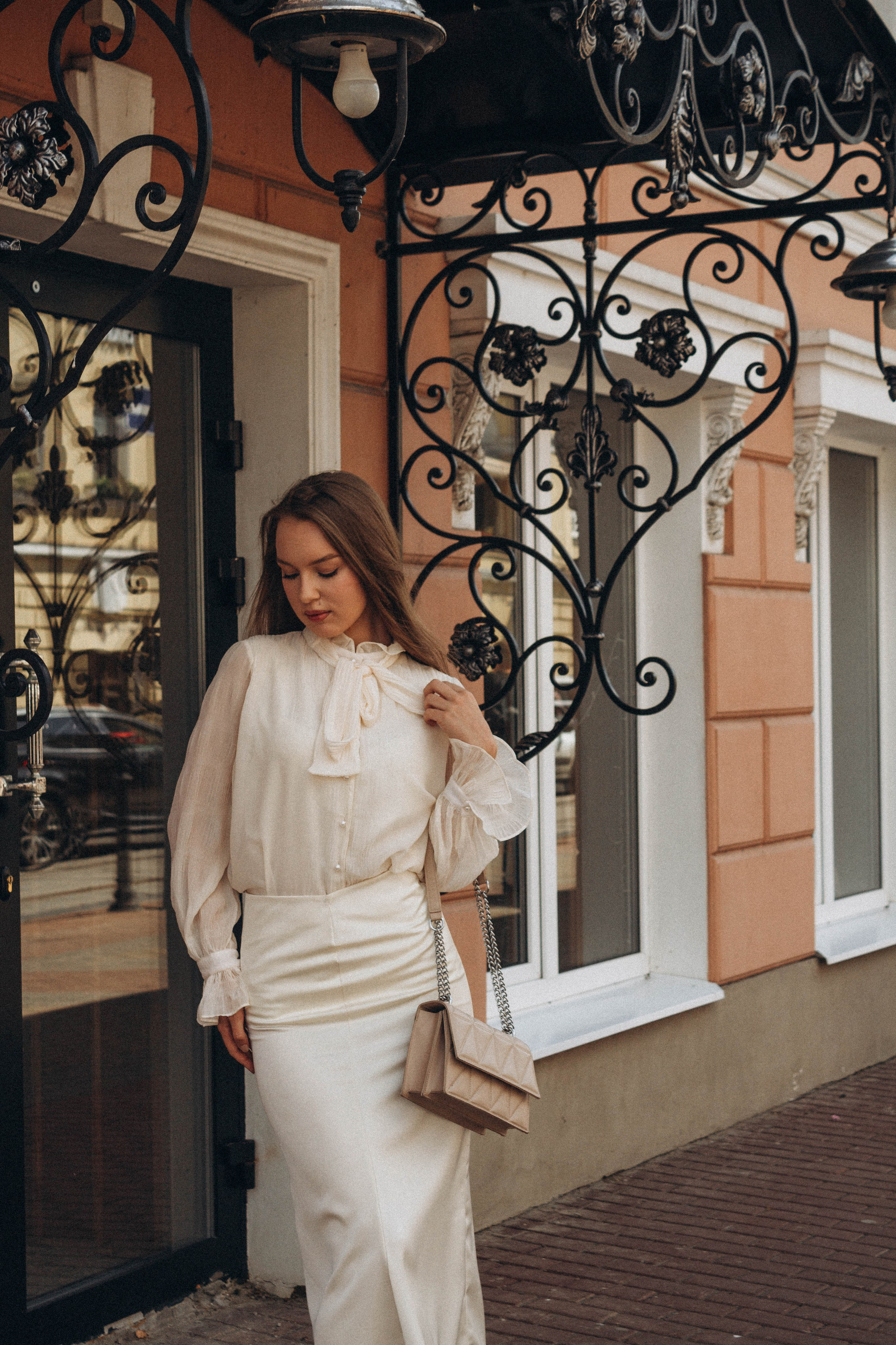 Sofiya. Я — Алёна и я фотографирую красиво (е)