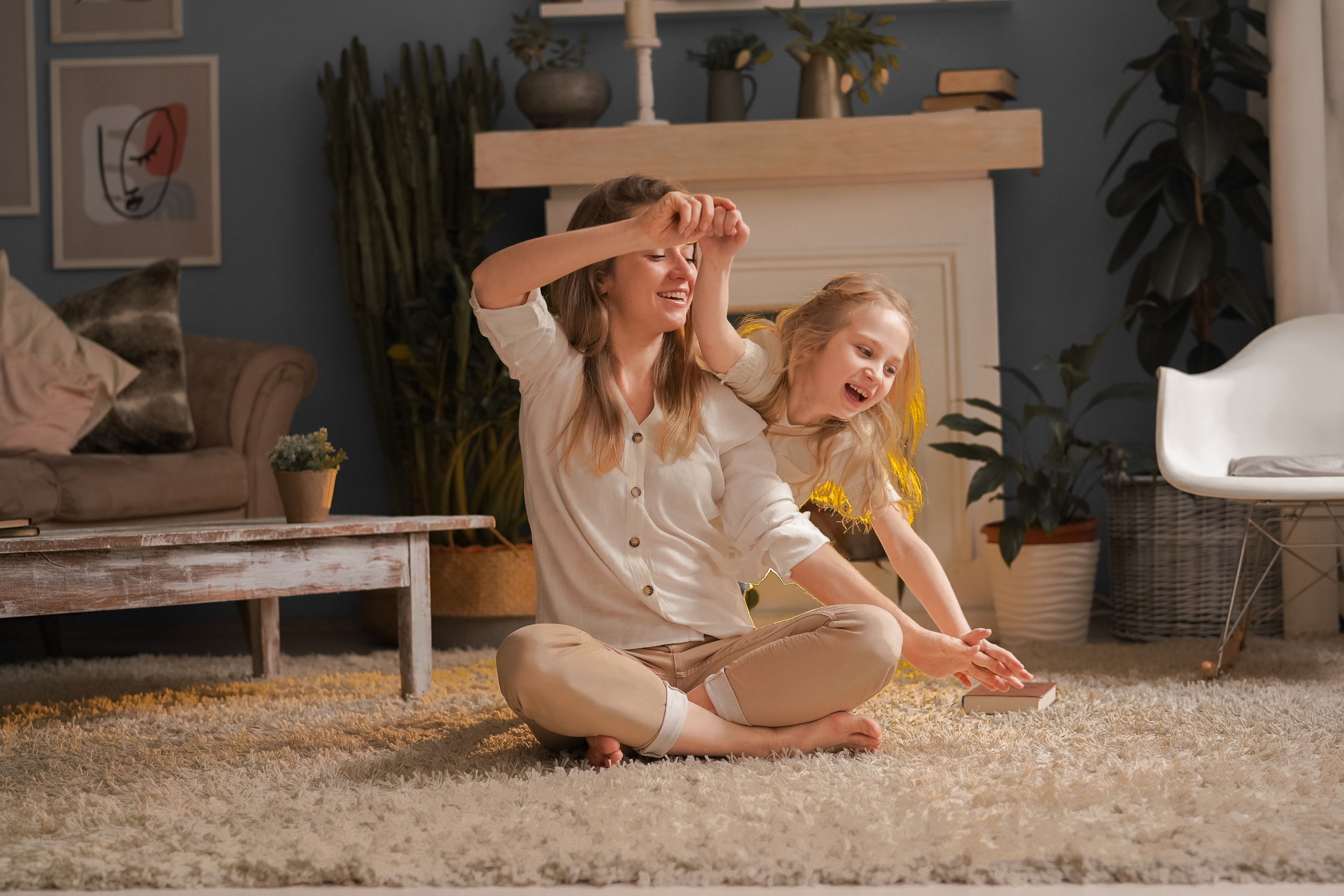 Нелли и Алиса. Мама и дочь. Фотограф Алматы, курс по Фотографии в Алматы. Дмитриева Наталья