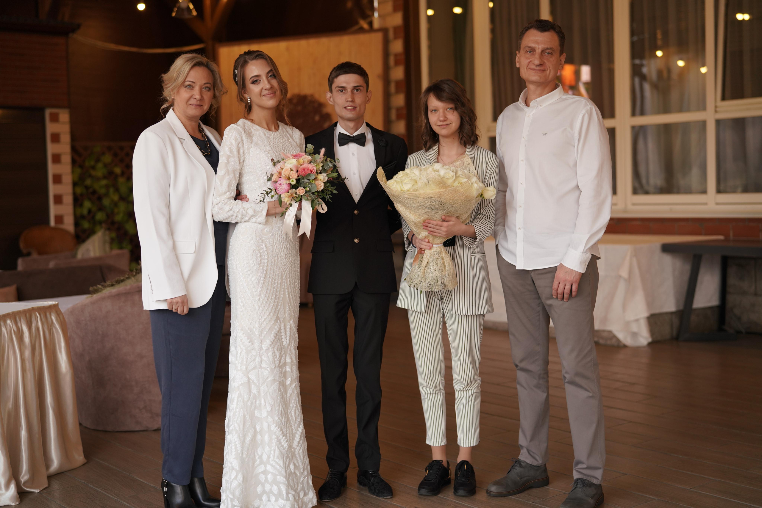 День свадьбы Асана и Виталии. Фотограф Алматы, курс по Фотографии в Алматы. Дмитриева Наталья