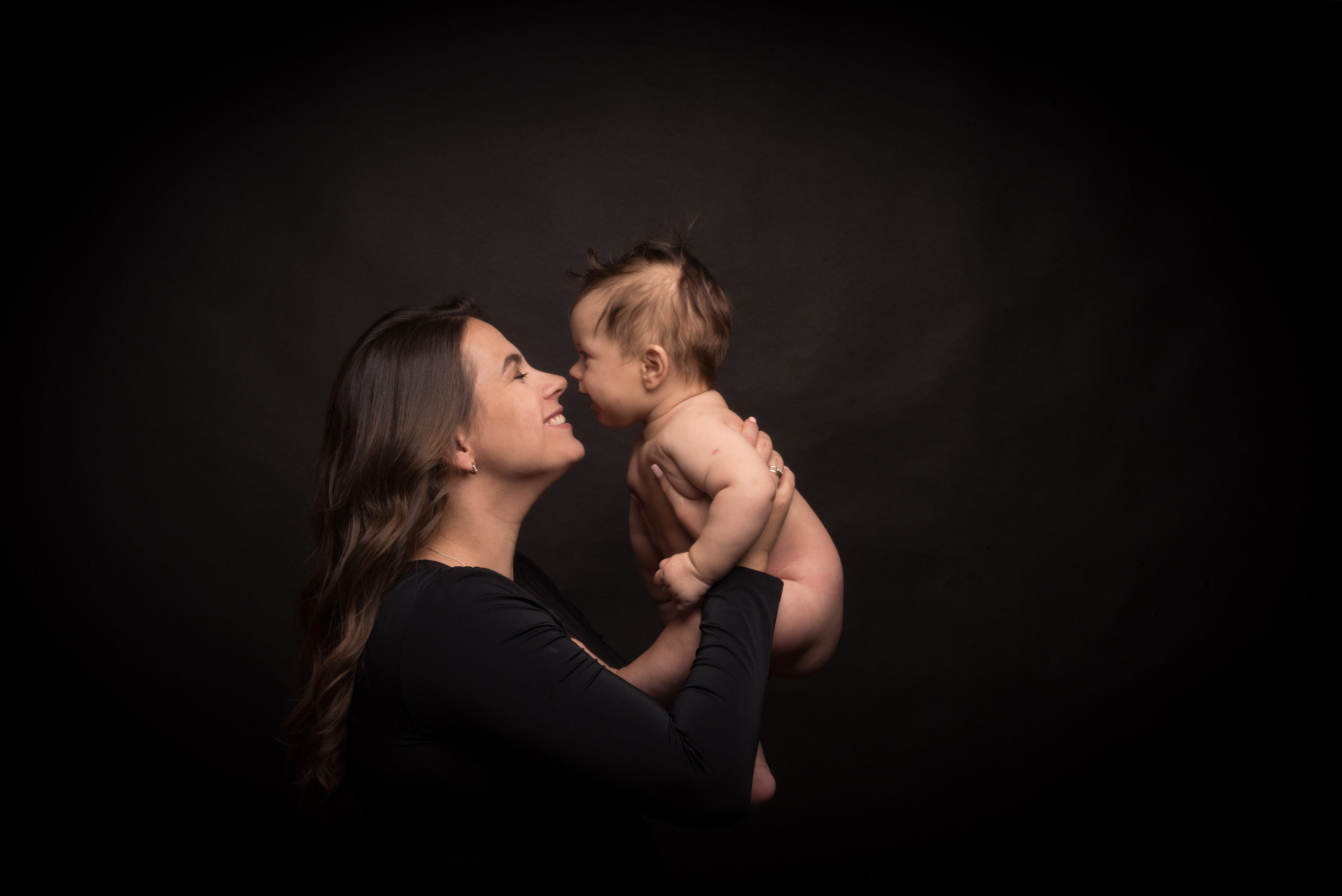 Мама и ребенок. Фотограф Алматы, курс по Фотографии в Алматы. Дмитриева Наталья