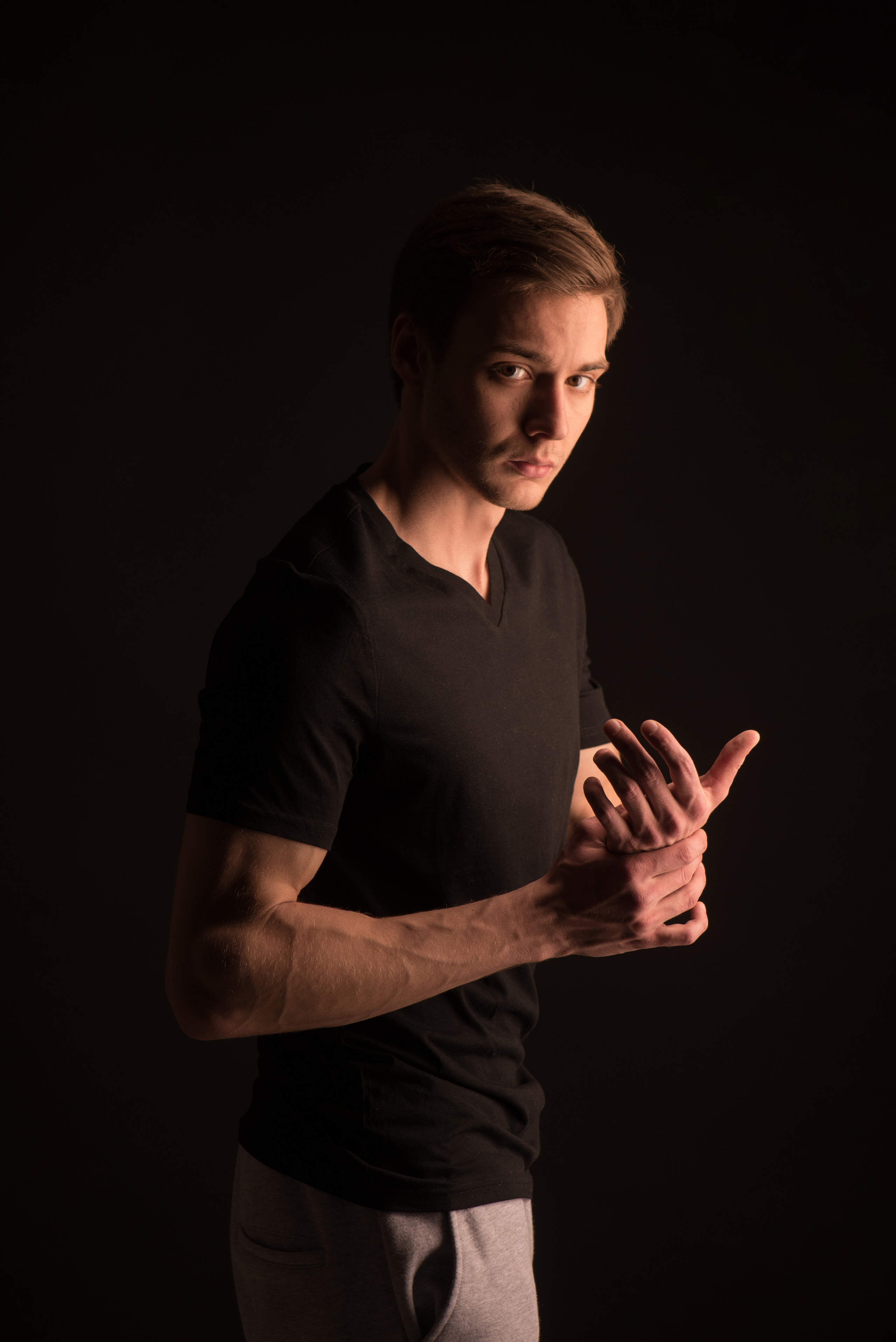 Роман. Фотограф Алматы, курс по Фотографии в Алматы. Дмитриева Наталья