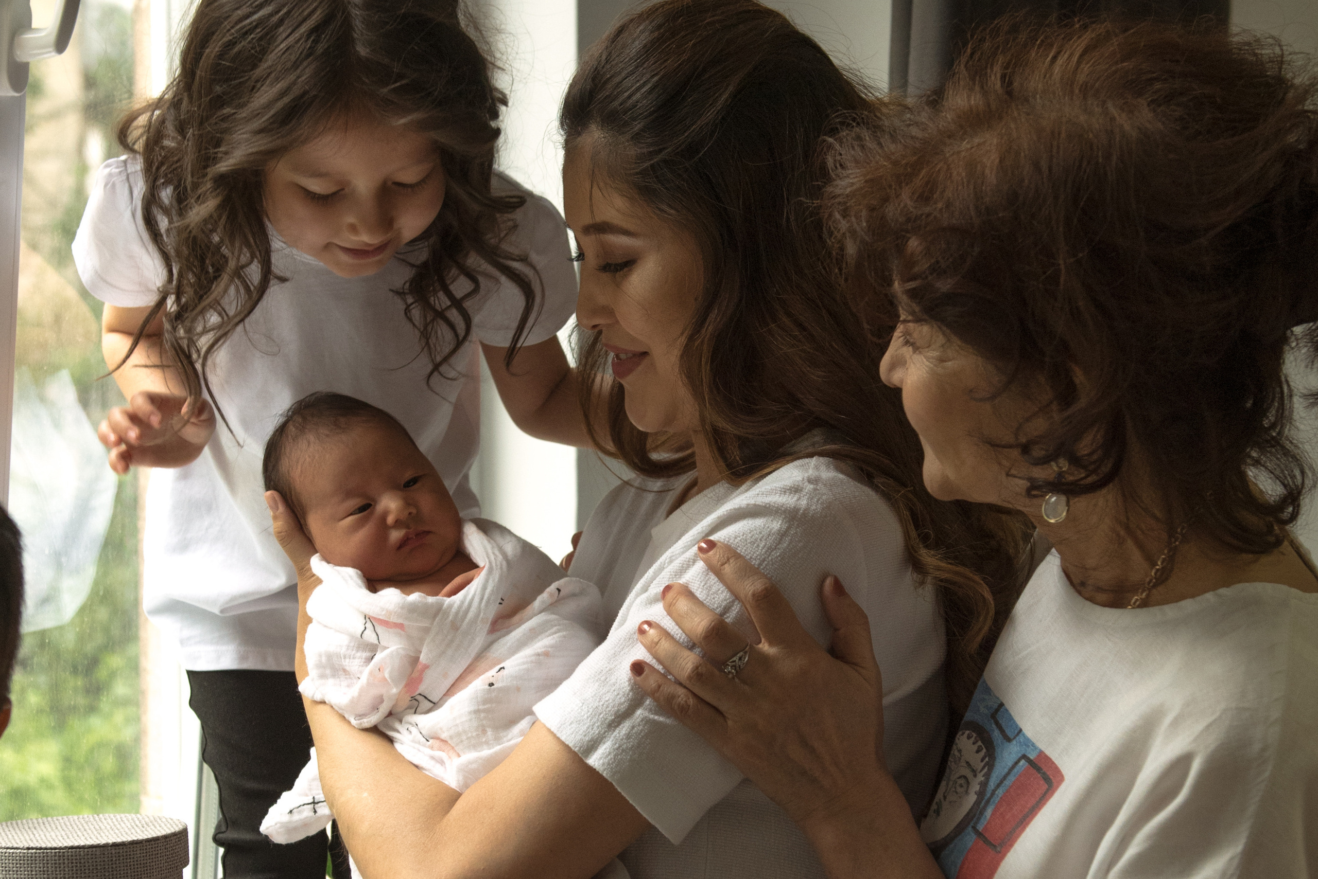 Мама и ребенок. Фотограф Алматы, курс по Фотографии в Алматы. Дмитриева Наталья