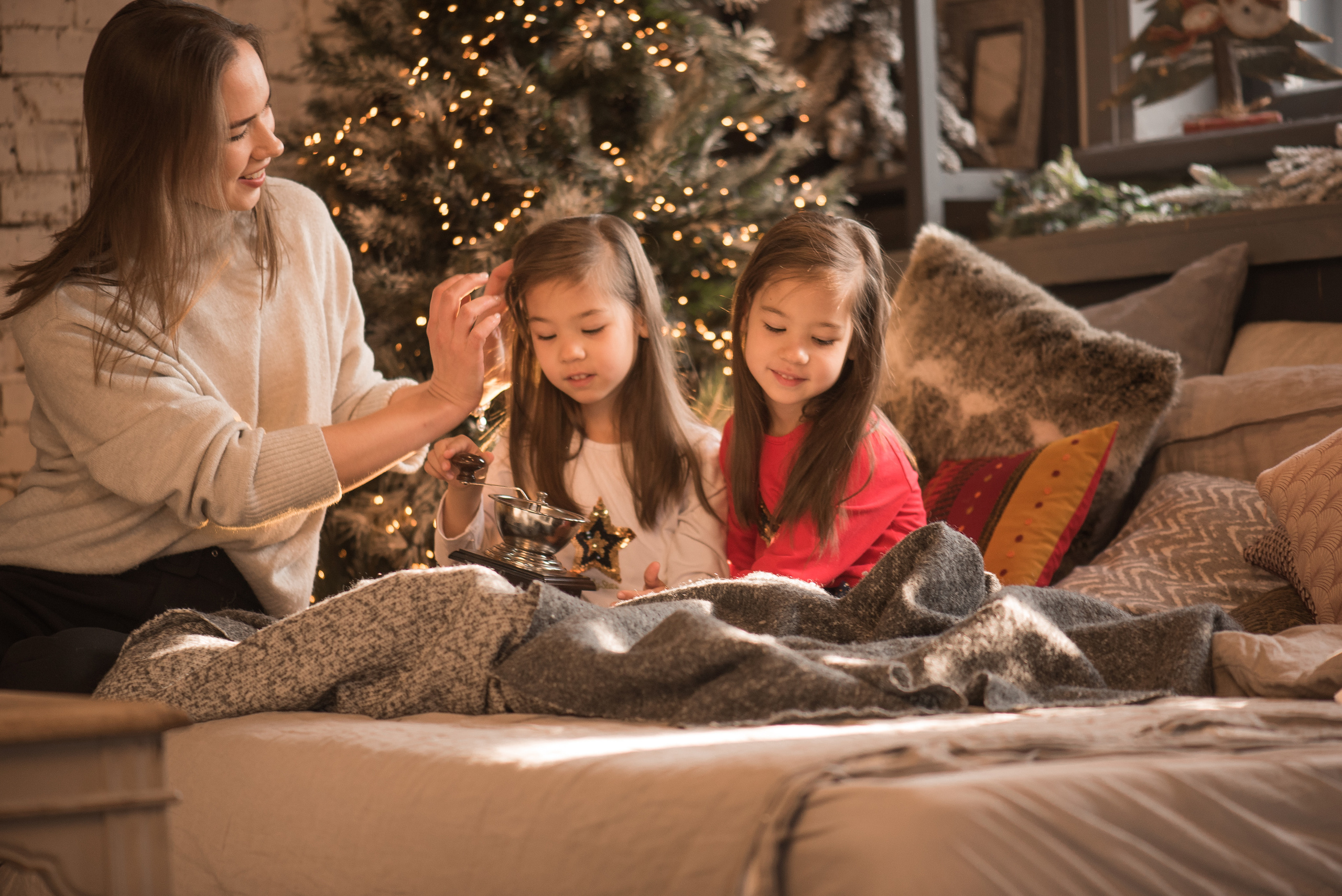 Мама и ребенок. Фотограф Алматы, курс по Фотографии в Алматы. Дмитриева Наталья