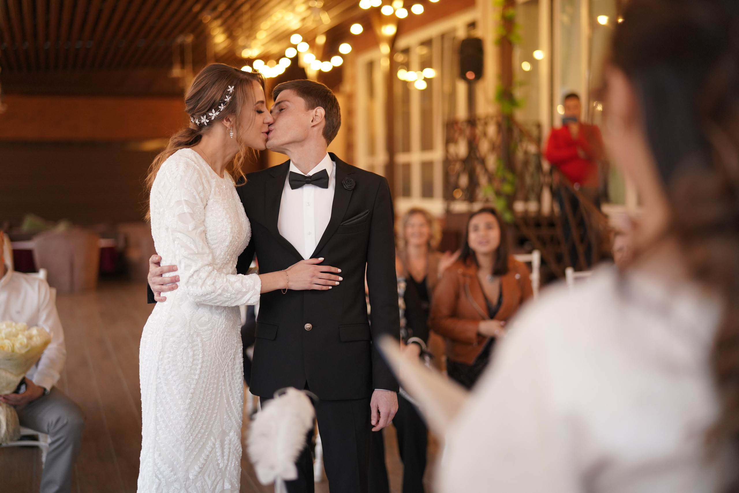 День свадьбы Асана и Виталии. Фотограф Алматы, курс по Фотографии в Алматы. Дмитриева Наталья