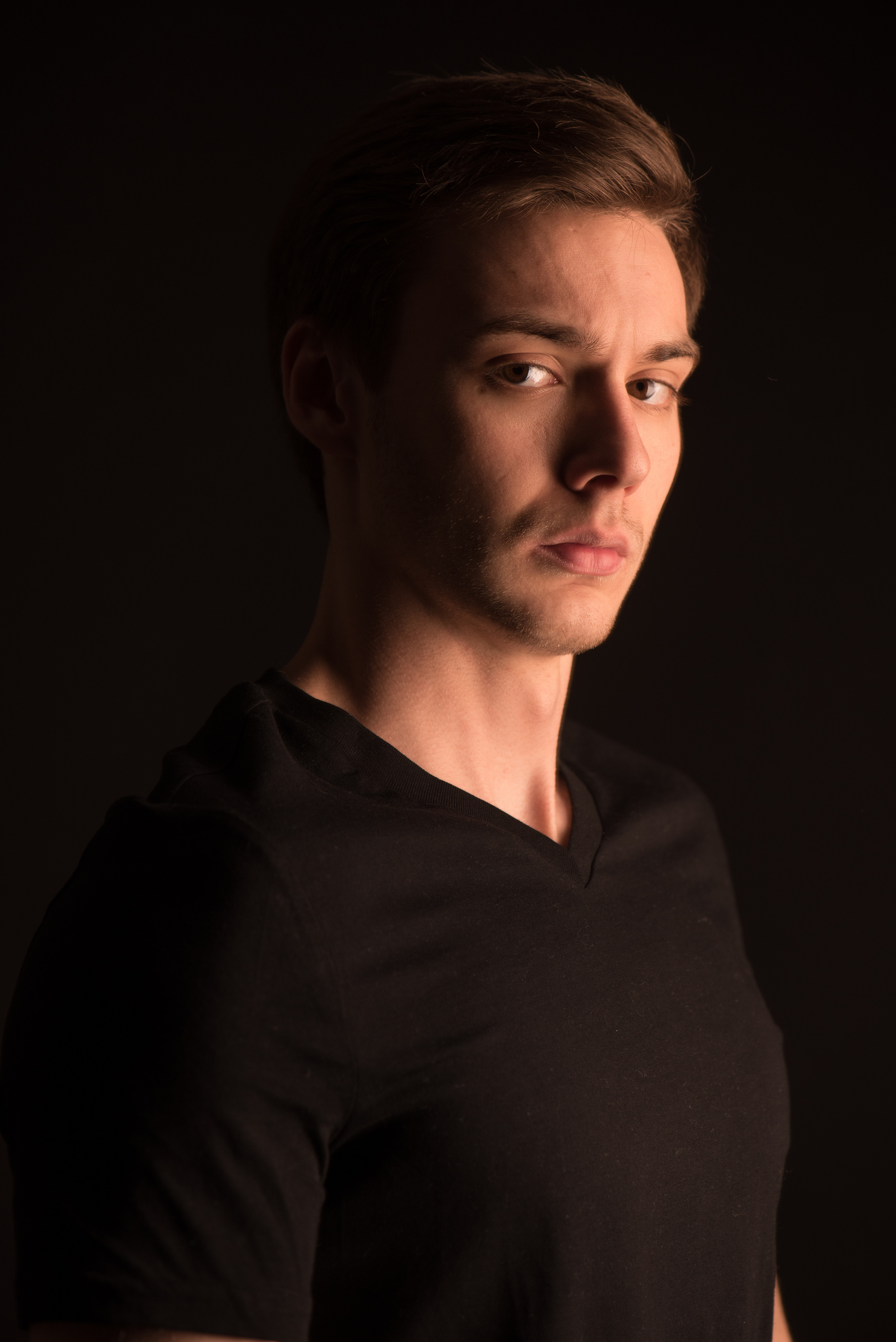 Роман. Фотограф Алматы, курс по Фотографии в Алматы. Дмитриева Наталья