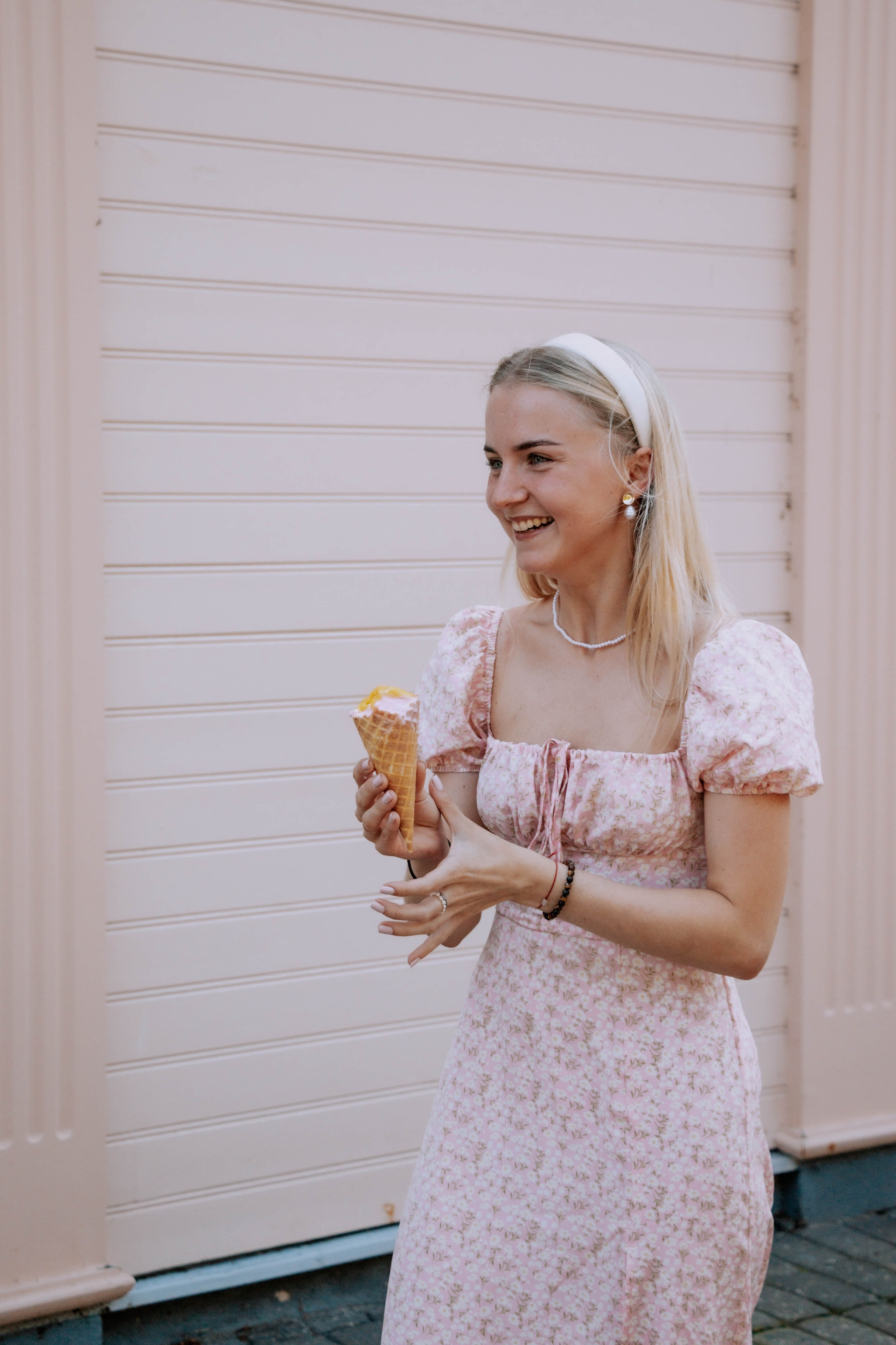 Диана. Бережно сохраняю ваши чувства и истории на своих фотографиях