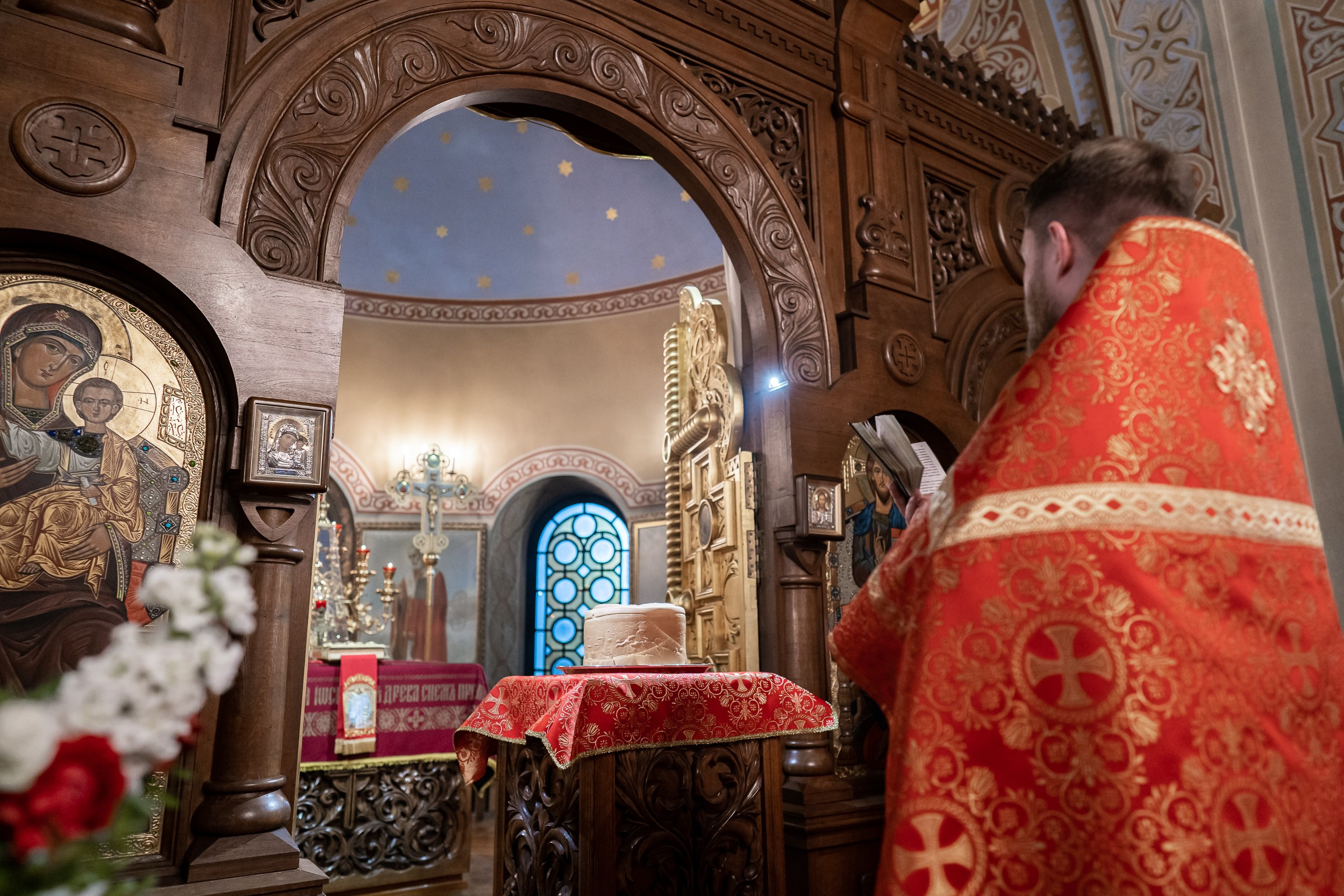 Престольный праздник в храме Воскресения Христова (Форосская церковь). Церковный фотограф Севастополь