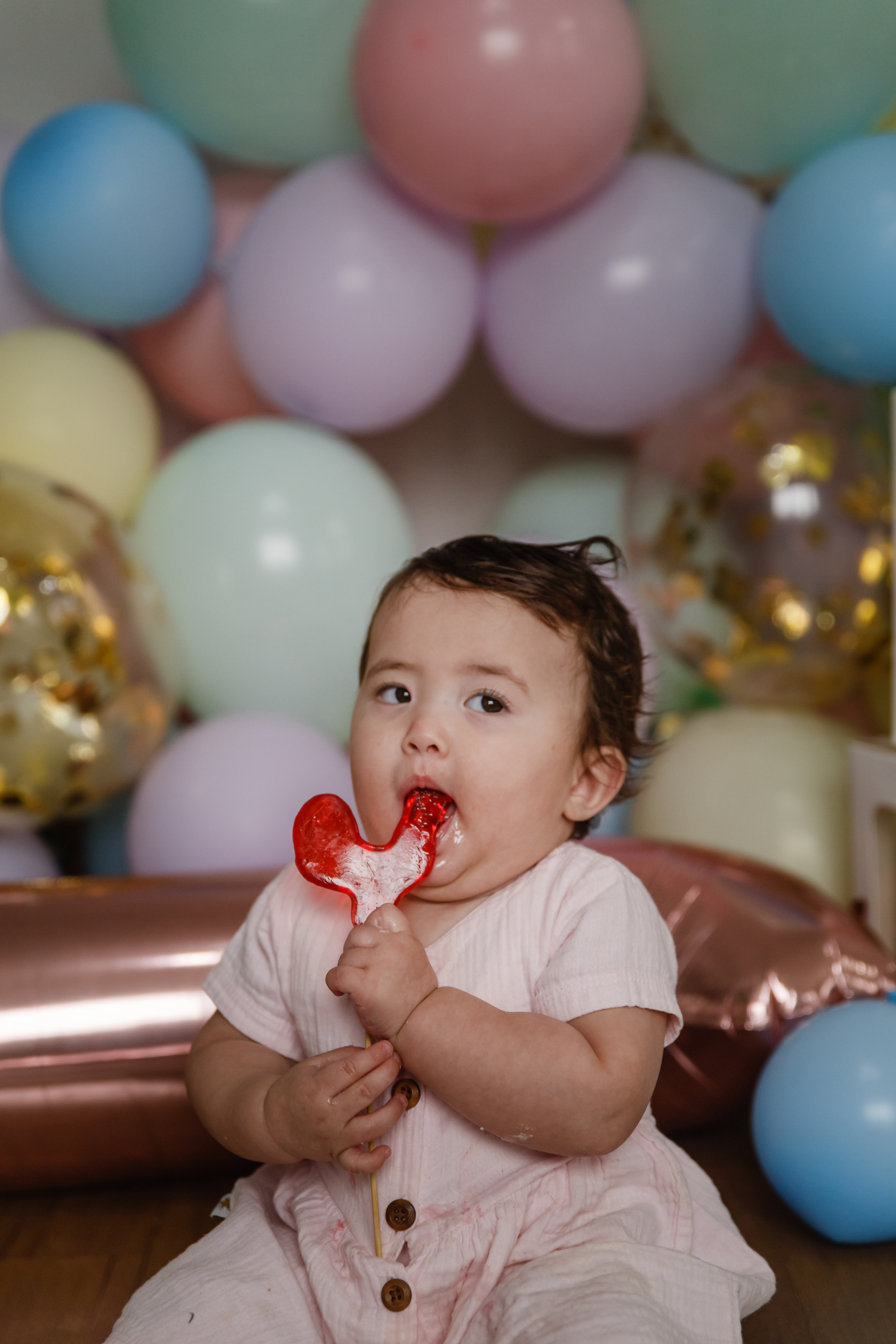 Lifestyle photo session for 1 year of birth. Professional family and children’s photographer in Izmir Irina Eron