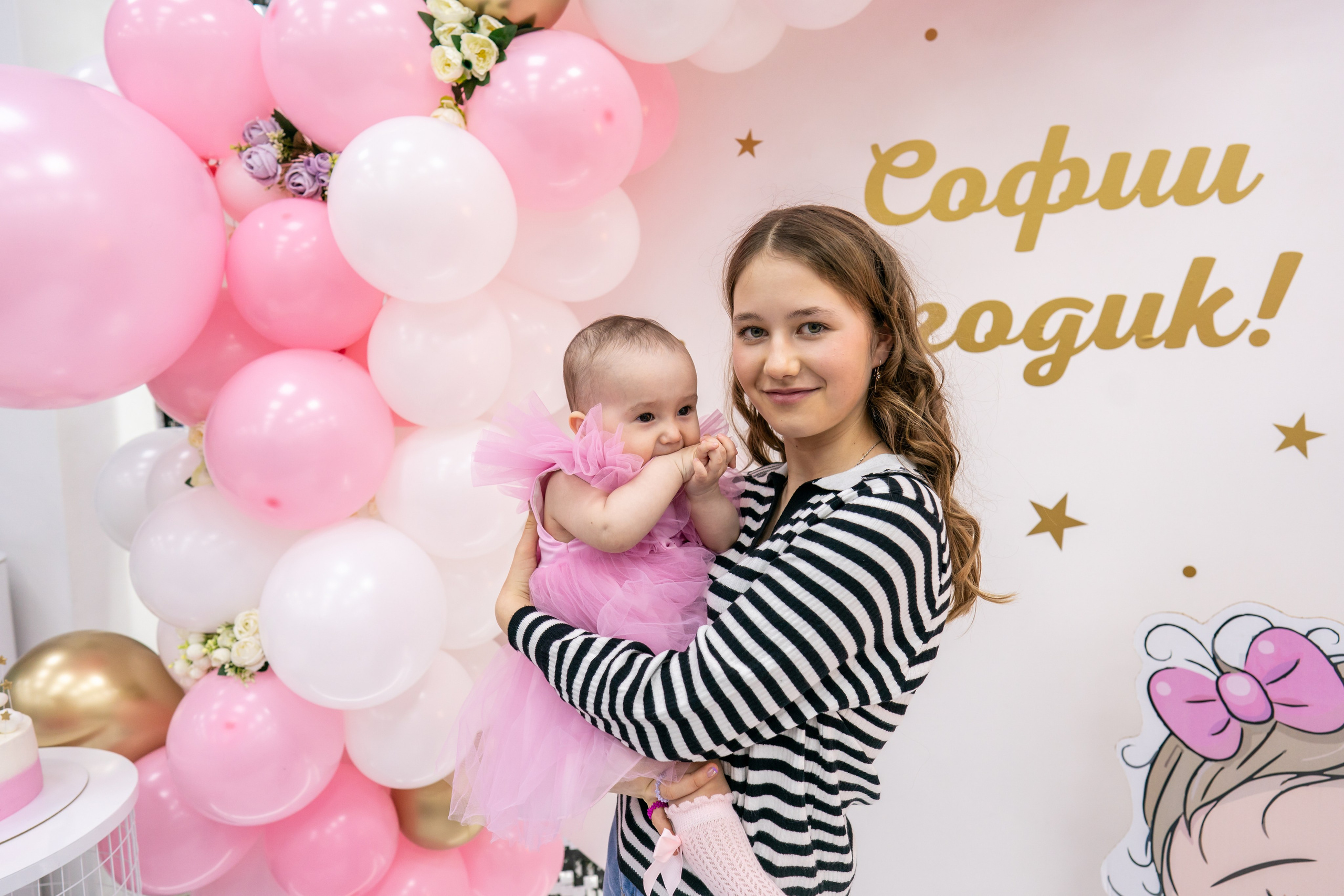 Годик Софии. Фотограф на Крещение и Венчание в Красноярске Рамазанова Юлия