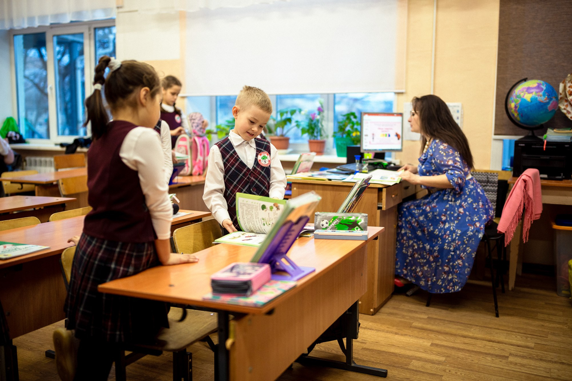 Уроки в школе. Андрей Кровлин — фотограф в Славянке