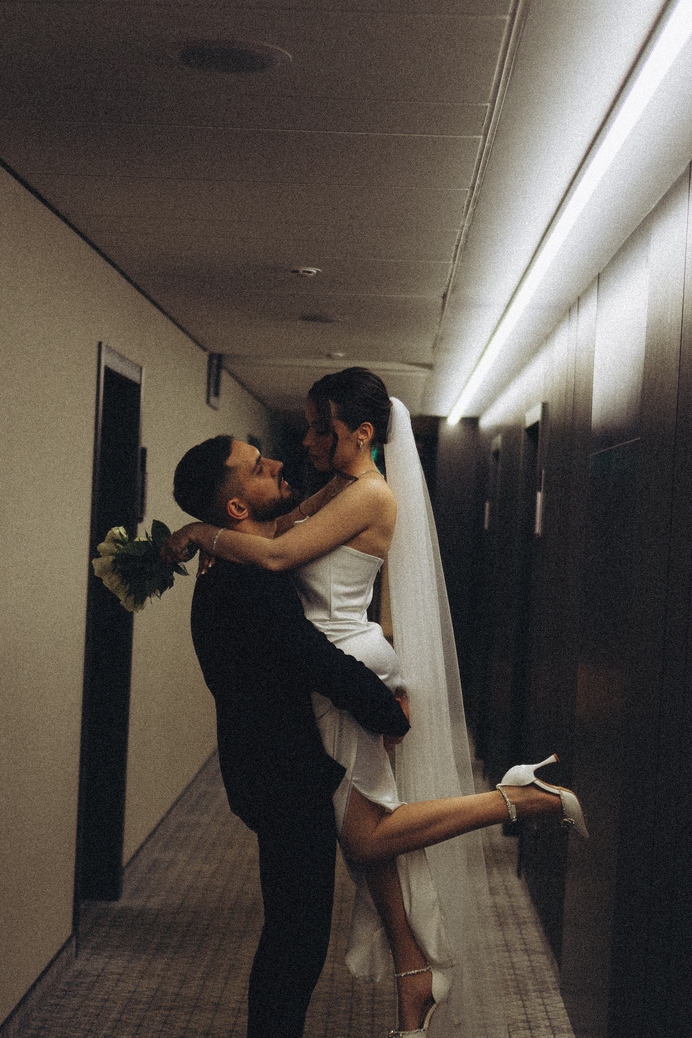 СВАДЕБНАЯ СЬЕМКА СБОРОВ ЖЕНИХА И НЕВЕСТЫ В ОТЕЛЕ И ТАКЖЕ ФОТОСЕССИИЯ В ОТЕЛЕЕ МЕГАПОЛИС БРЯНСК. Профессиональный фотограф, Санкт-Петербург — Виктория Богомолова