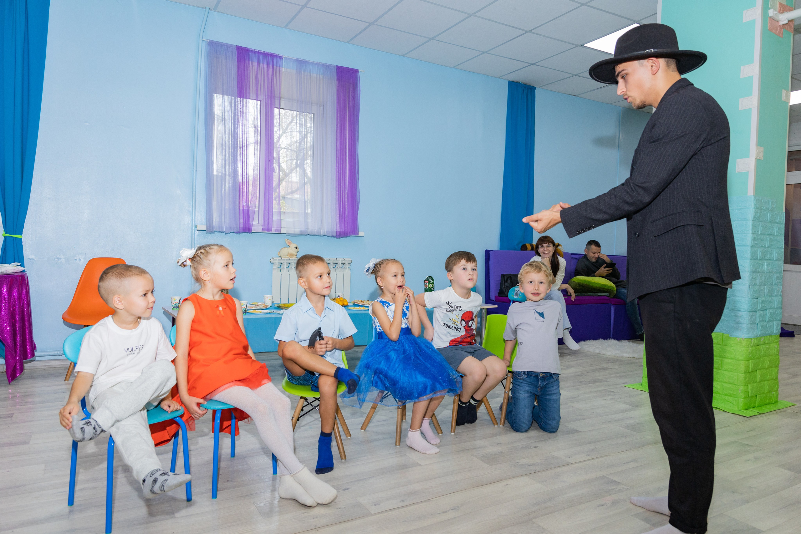 День Рождение в детском центре Качели. Выпускные альбомы во Владивостоке