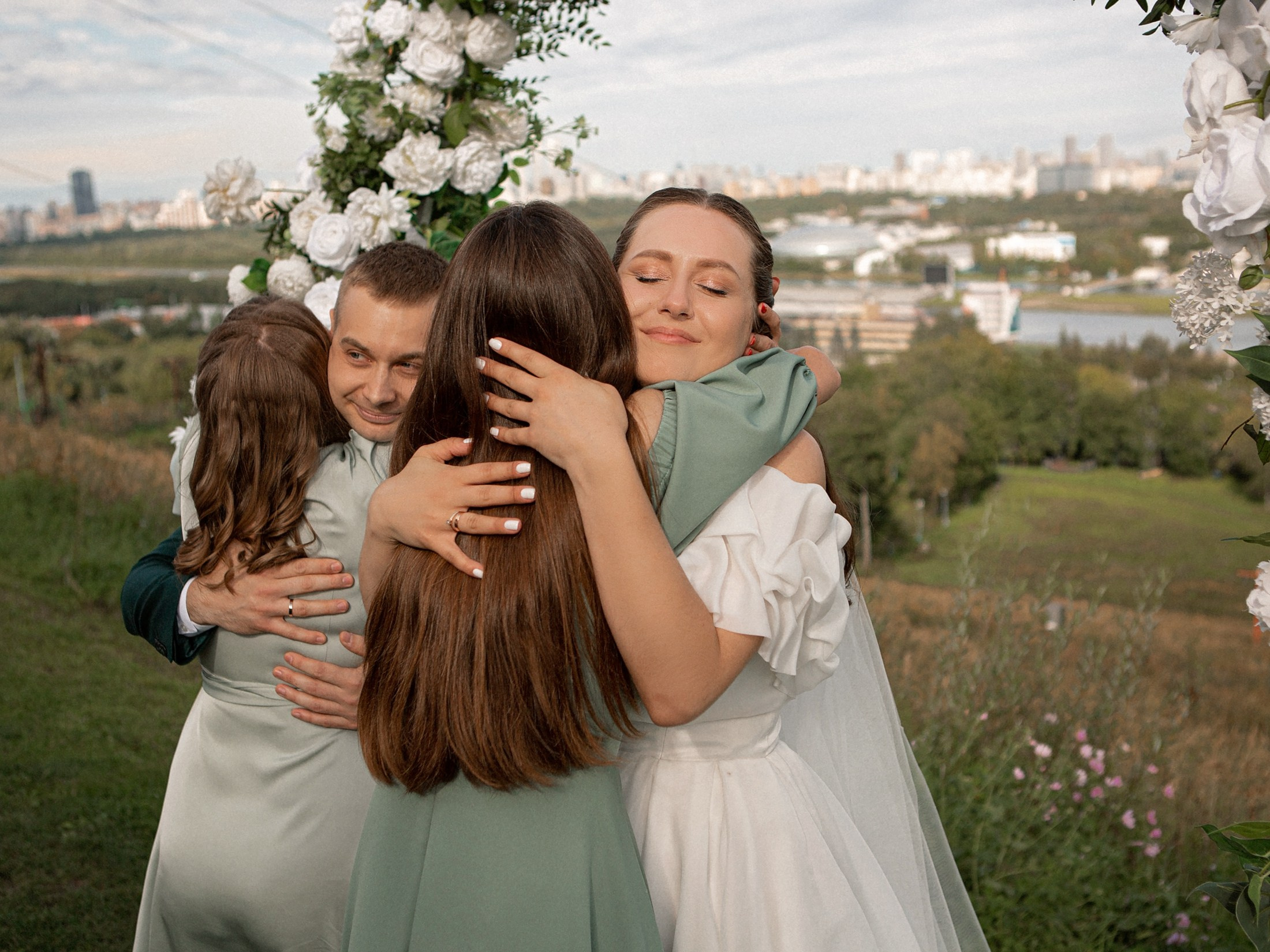 Свадьба на природе. Свадебный и портретный фотограф Москва