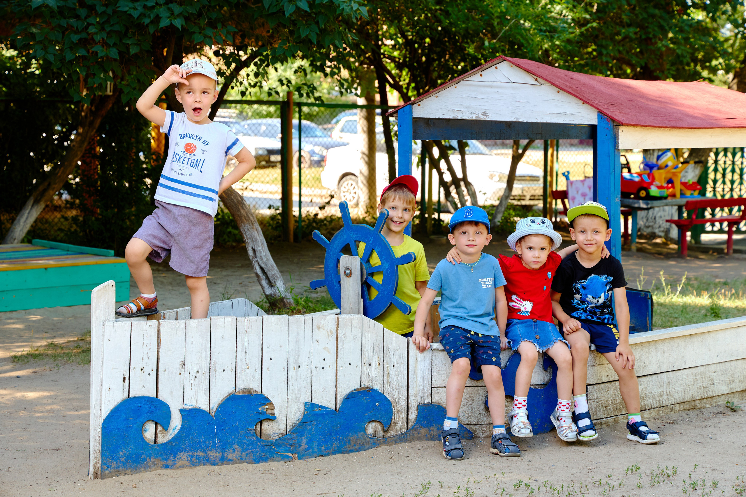 Пример летней съёмки в детском саду № 92 младшая группа Ромашки. Фотограф Выпускные альбомы Таганрог Сергей Коробченко