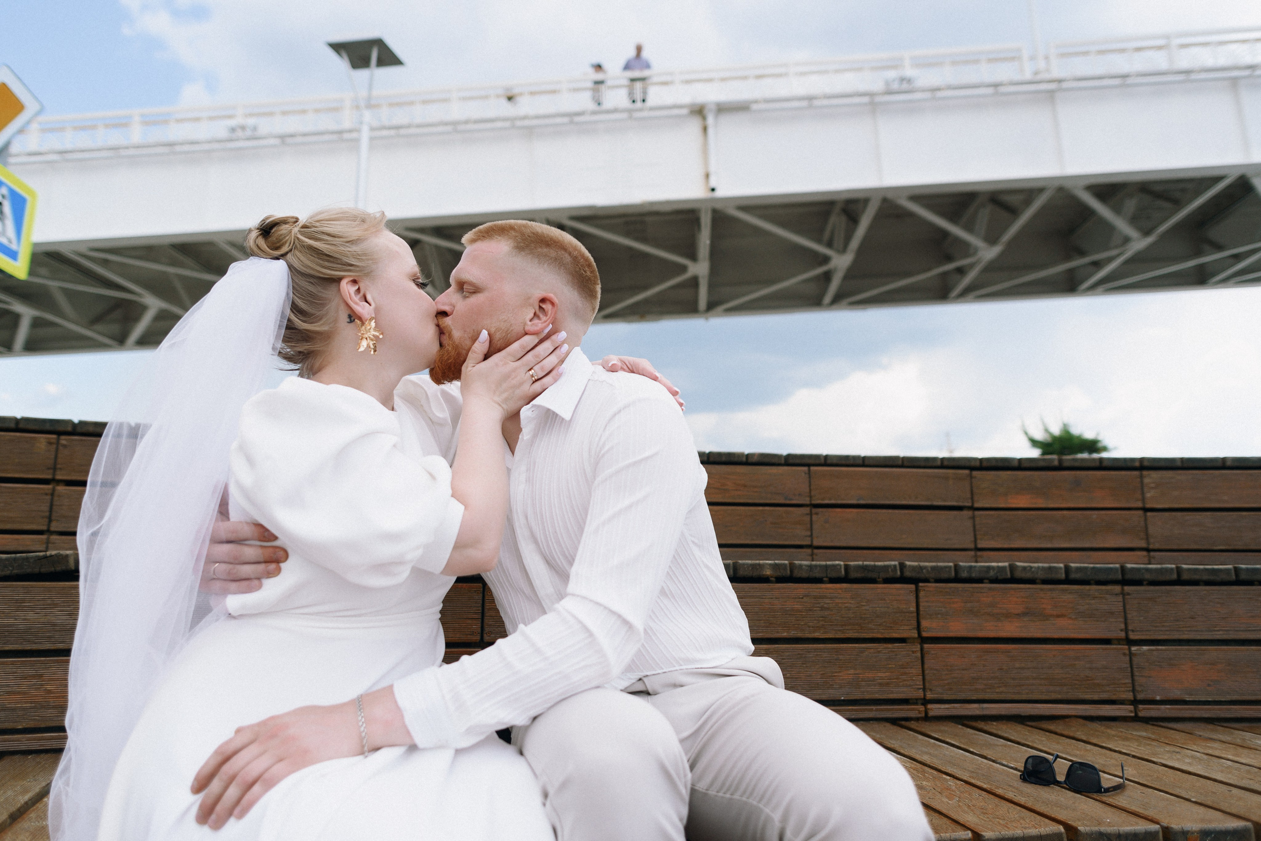 Свадебная фотосессия тюмень мост влюбленных. Фотограф Дарья Мустафина, Тюмень